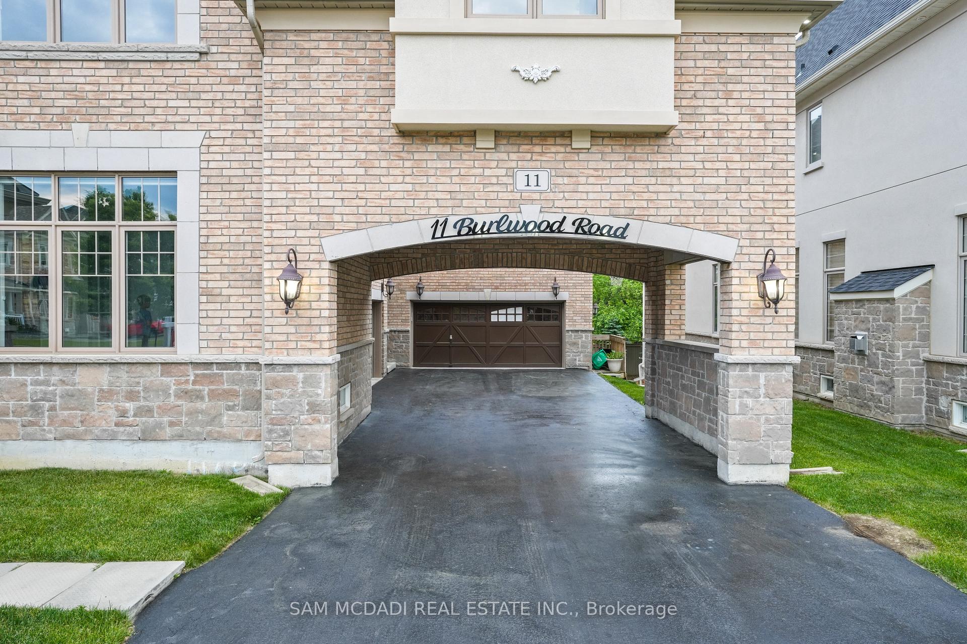 Photo 16 of 11 Burlwood Road, Brampton, Vales of Castlemore — HOMEH
