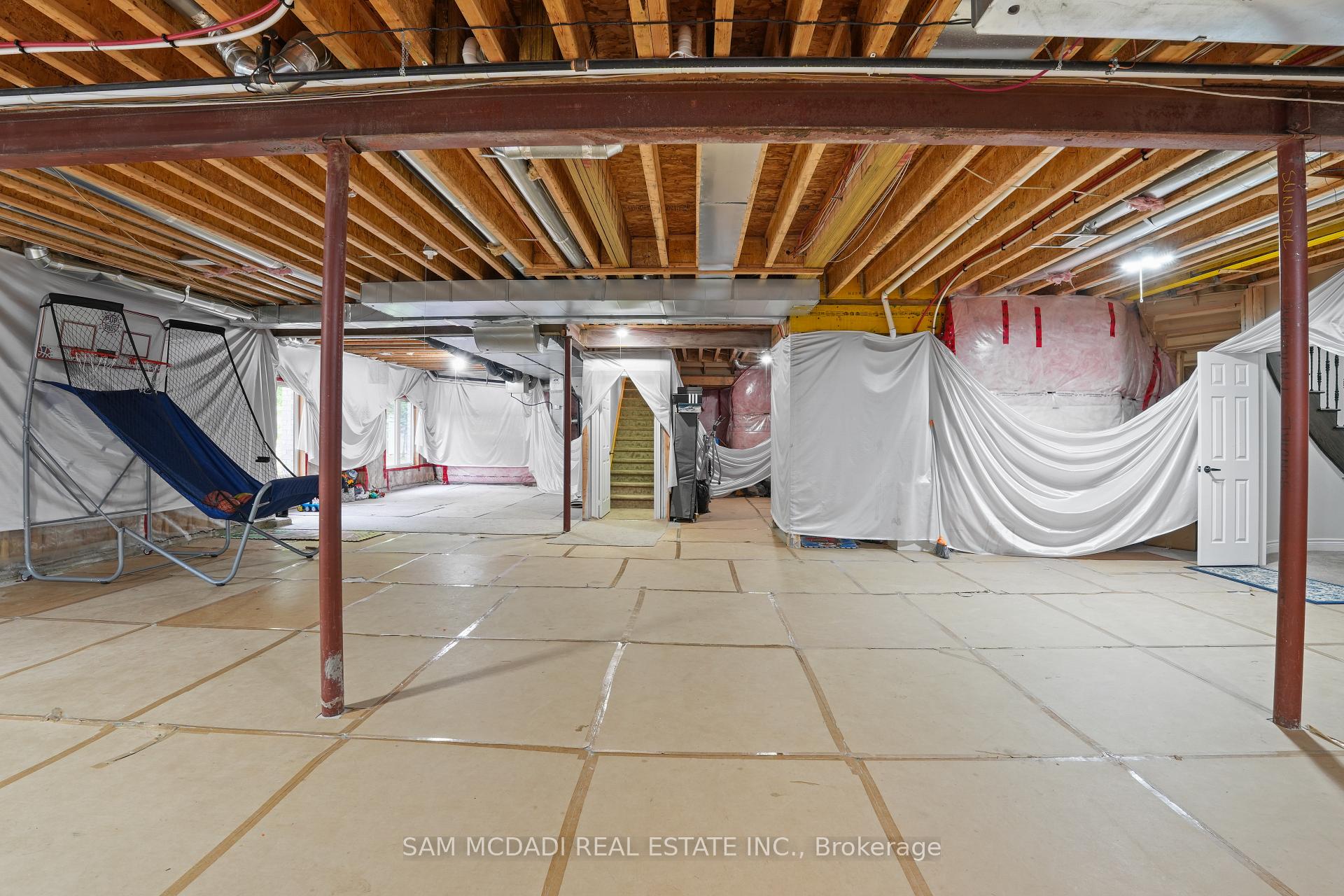 Photo 27 of 11 Burlwood Road, Brampton, Vales of Castlemore — HOMEH