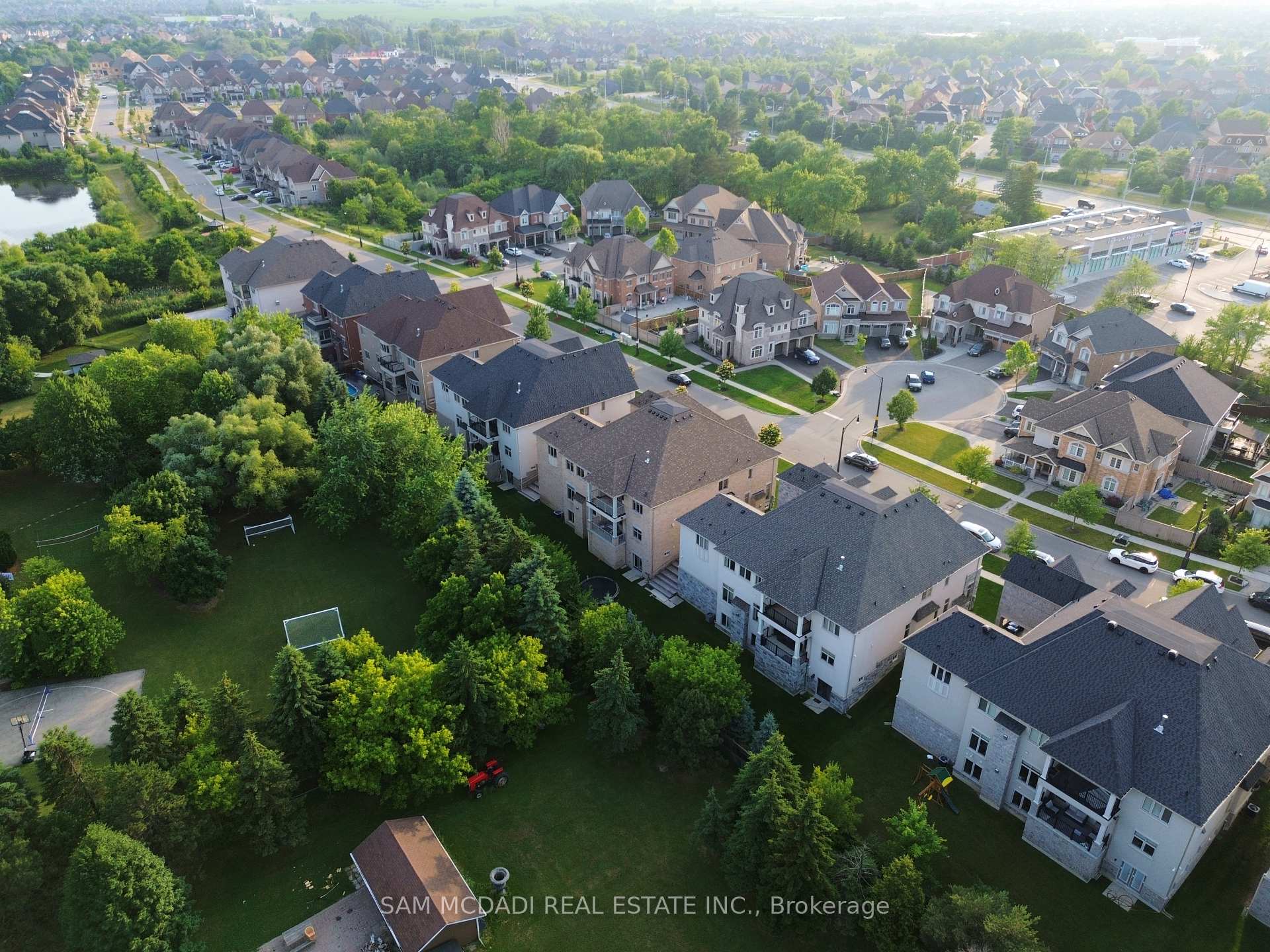 Photo 45 of 11 Burlwood Road, Brampton, Vales of Castlemore — HOMEH