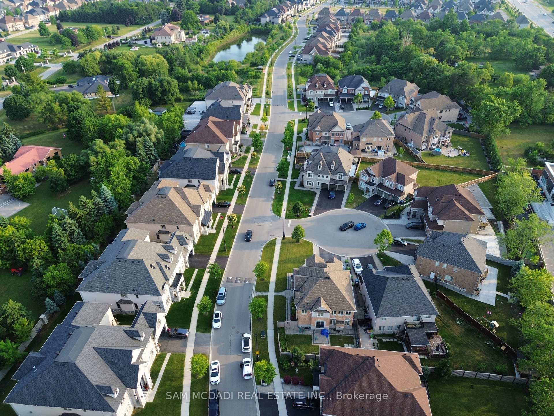 Photo 46 of 11 Burlwood Road, Brampton, Vales of Castlemore — HOMEH