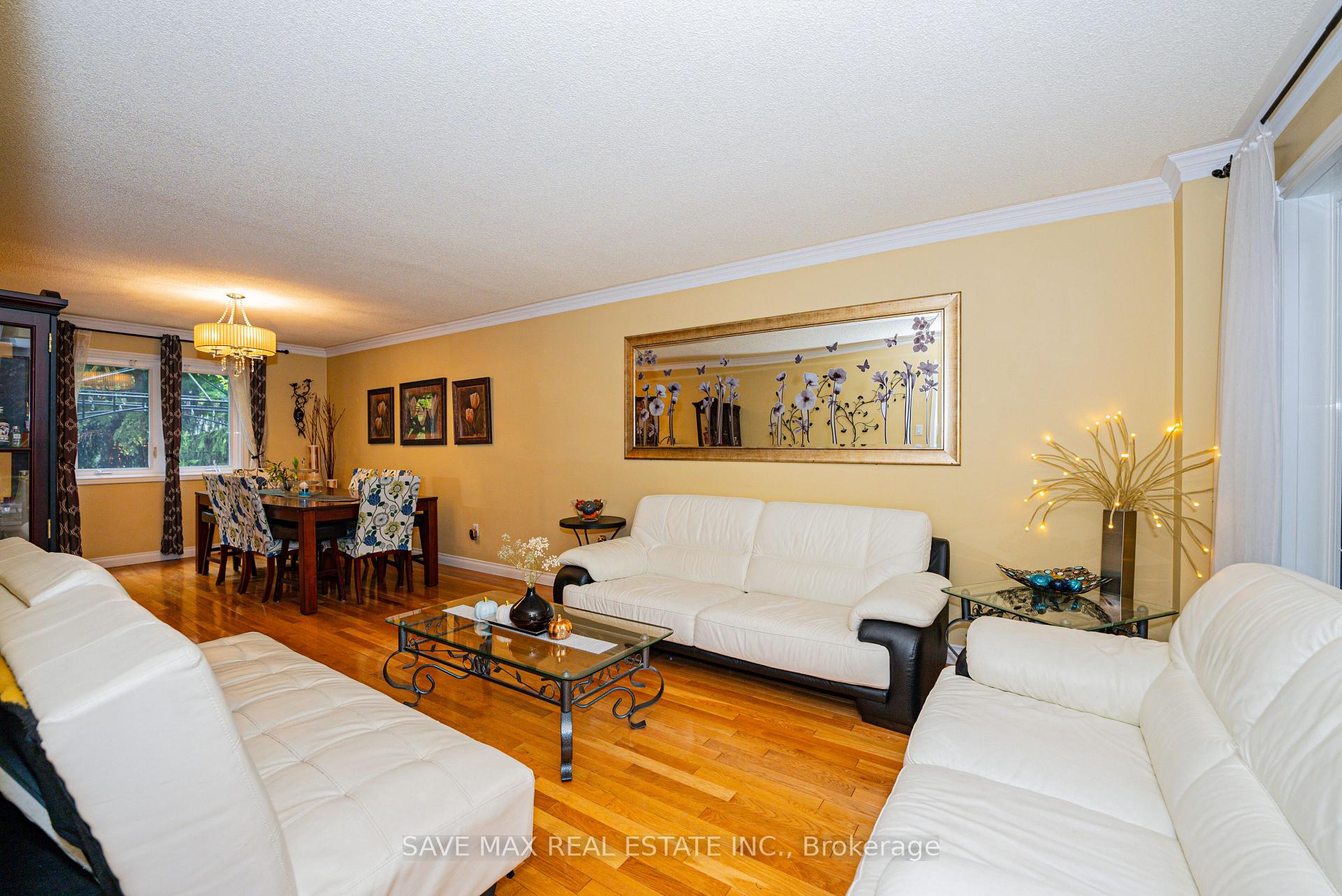 Photo 7 of 62 Laurelcrest Street, Brampton, Westgate — HOMEH