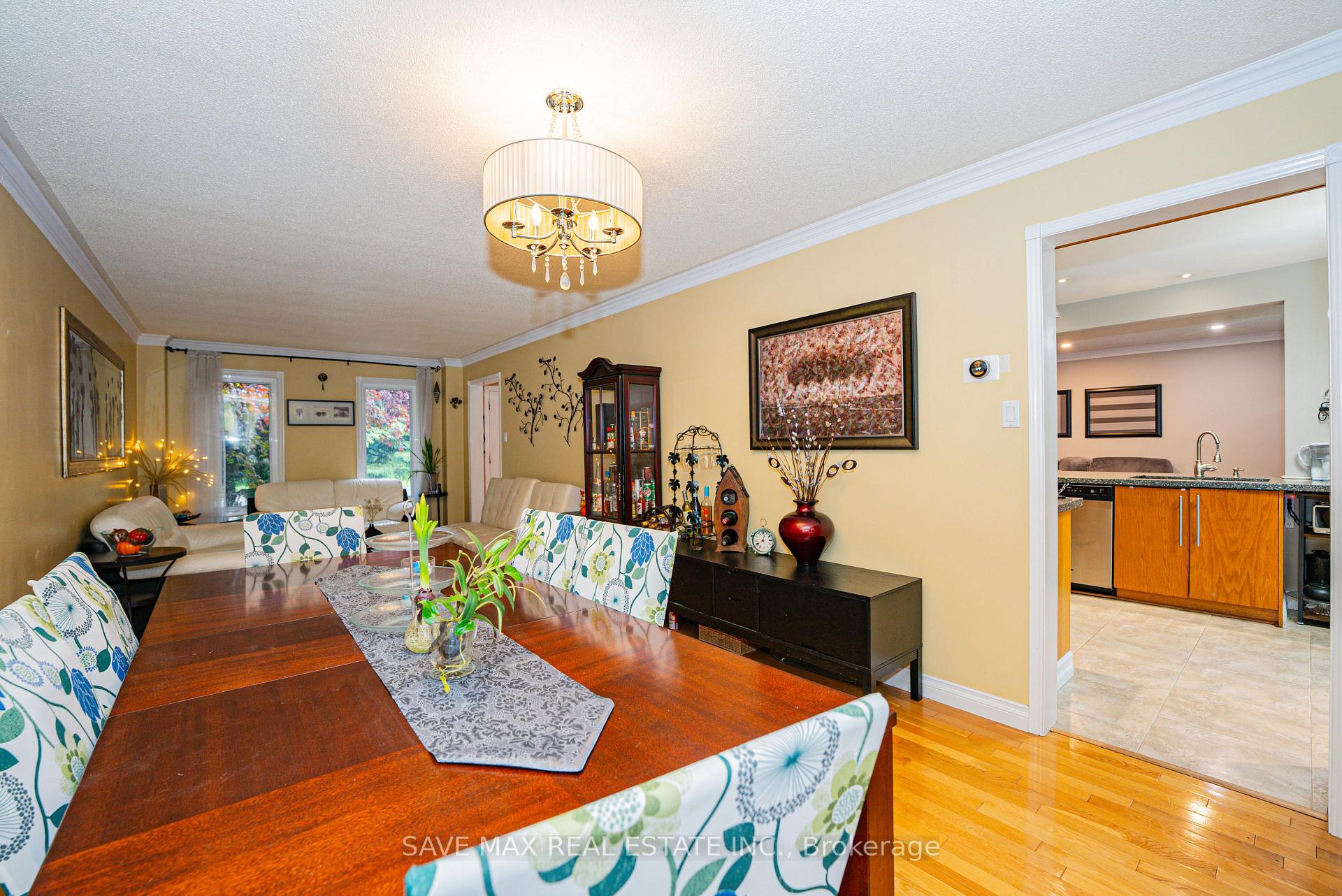 Photo 2 of 62 Laurelcrest Street, Brampton, Westgate — HOMEH