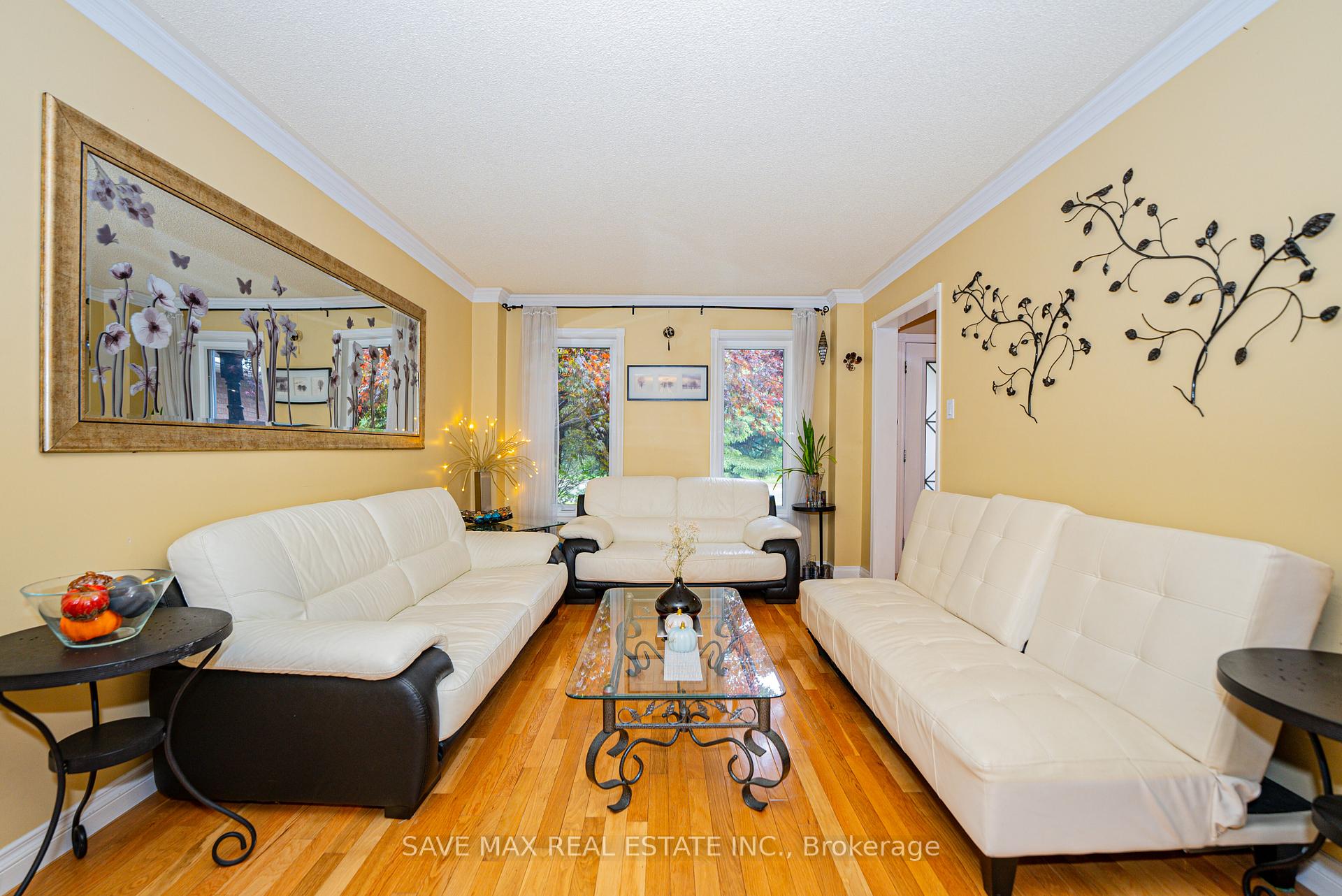 Photo 5 of 62 Laurelcrest Street, Brampton, Westgate — HOMEH