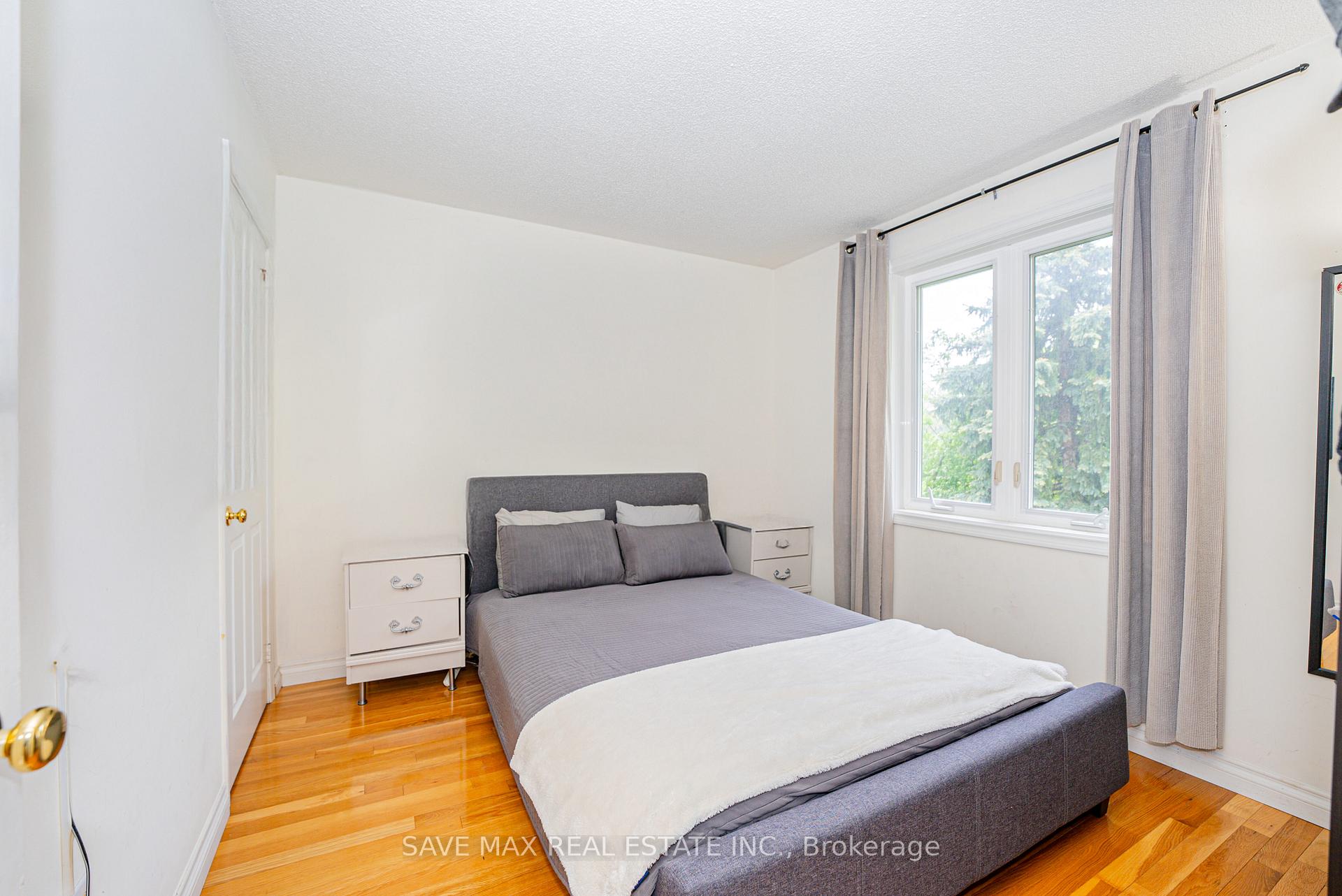 Photo 16 of 62 Laurelcrest Street, Brampton, Westgate — HOMEH