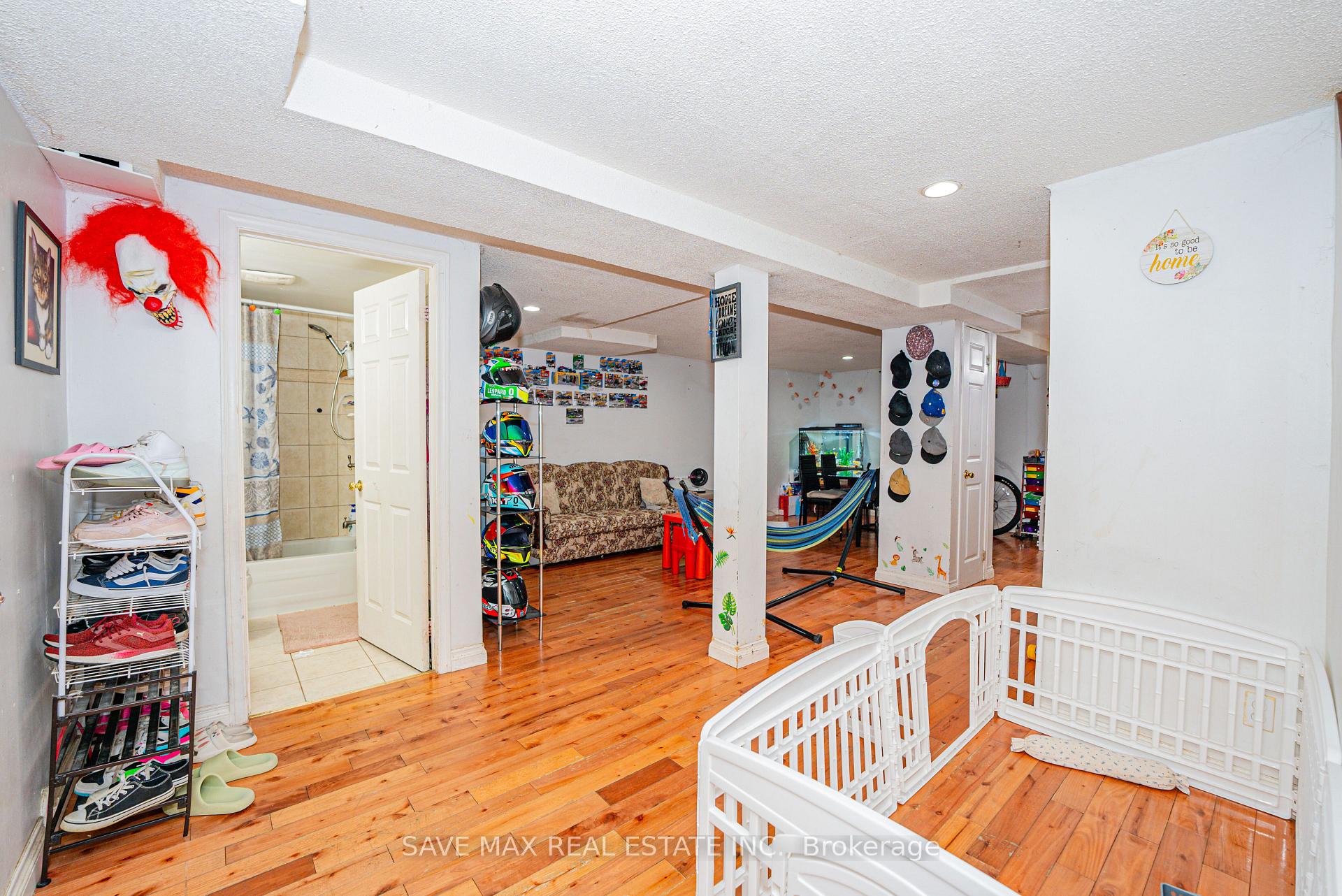 Photo 20 of 62 Laurelcrest Street, Brampton, Westgate — HOMEH