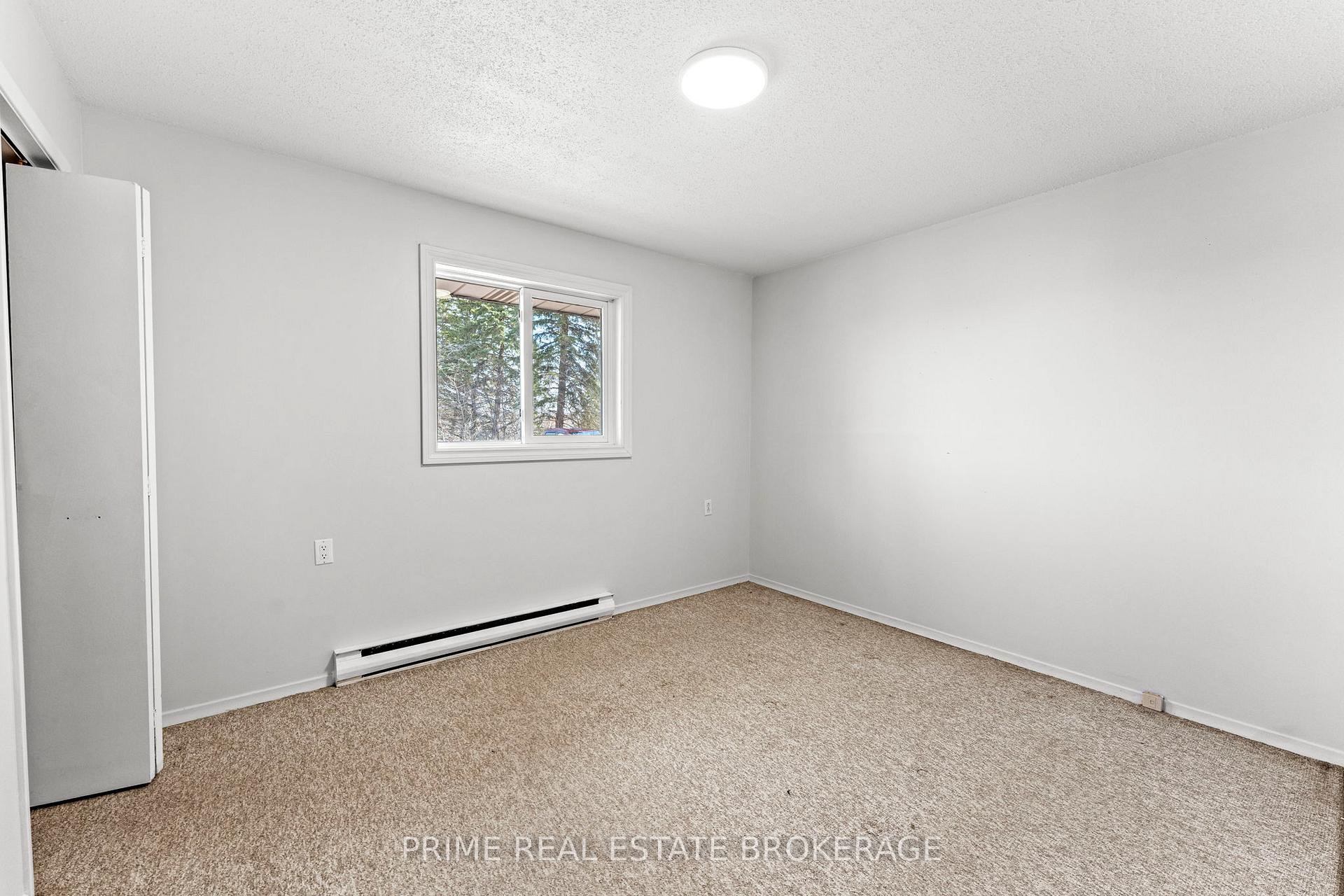 Photo 7 of 412 Ross Street, Huron-Kinloss — HOMEH