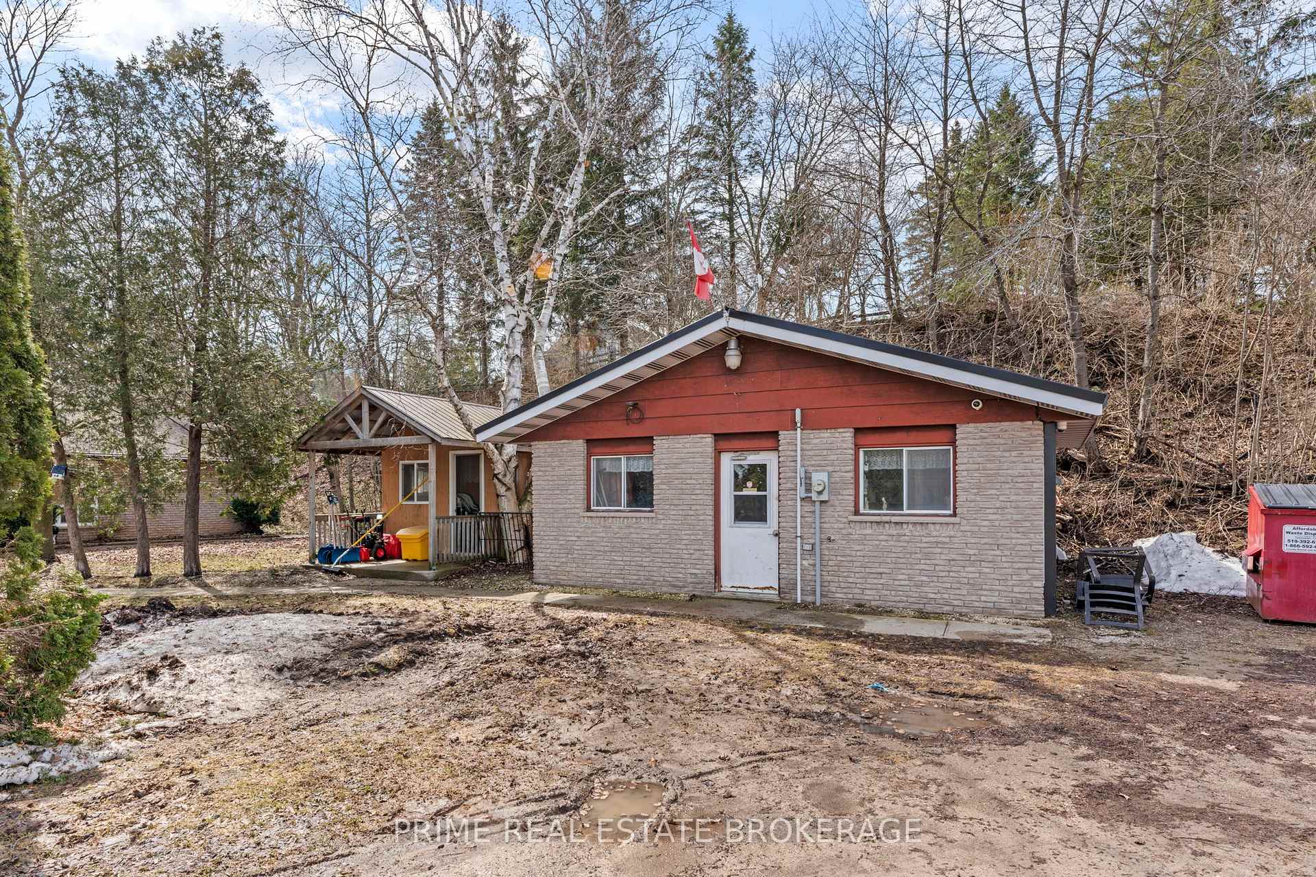 Photo 14 of 412 Ross Street, Huron-Kinloss — HOMEH