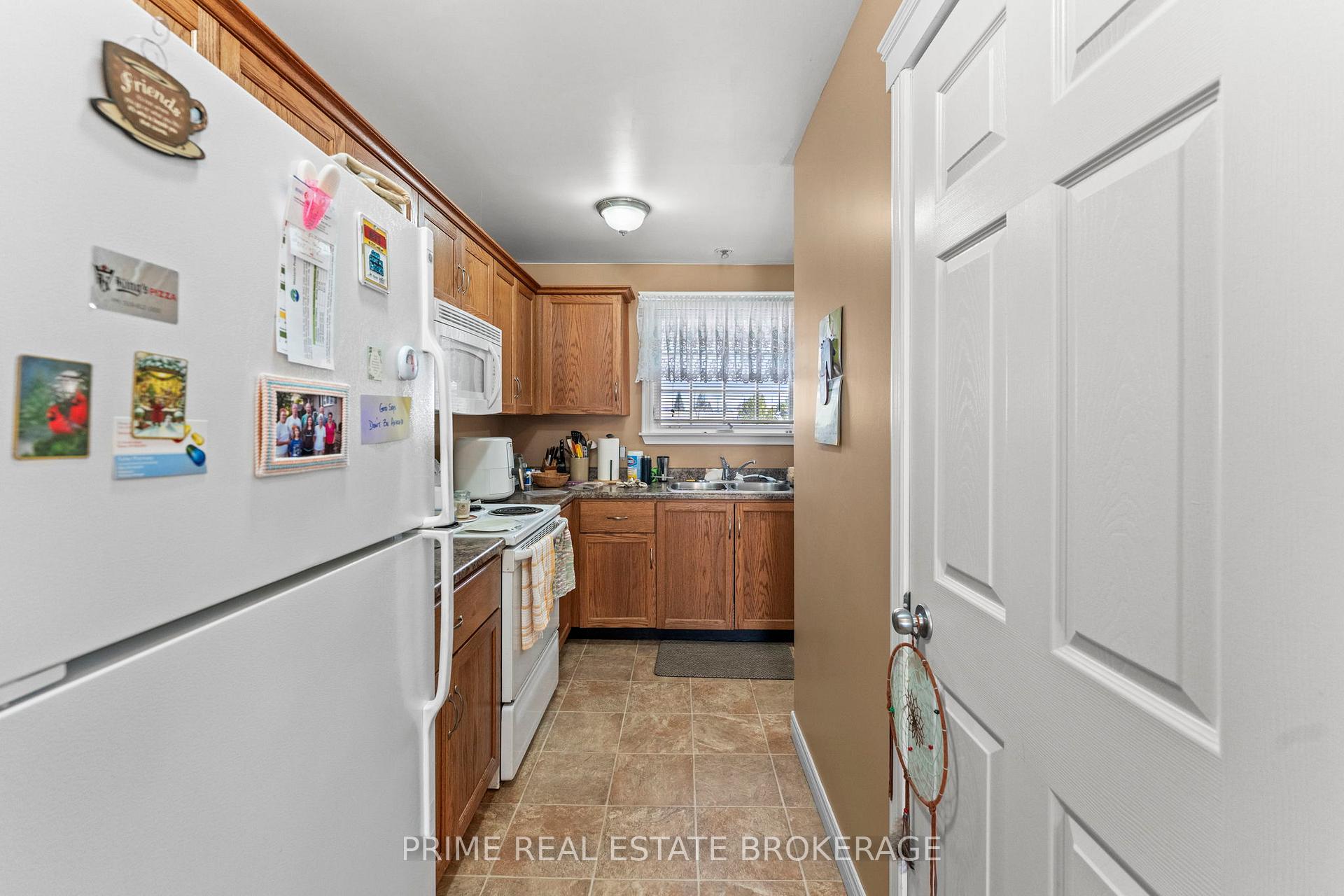 Photo 22 of 412 Ross Street, Huron-Kinloss — HOMEH