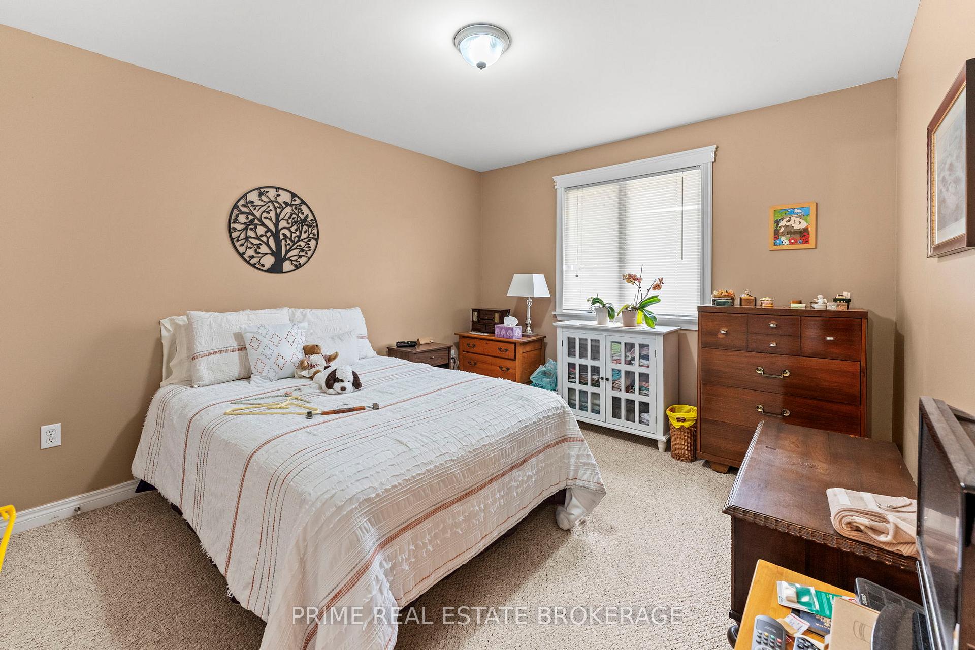 Photo 33 of 412 Ross Street, Huron-Kinloss — HOMEH