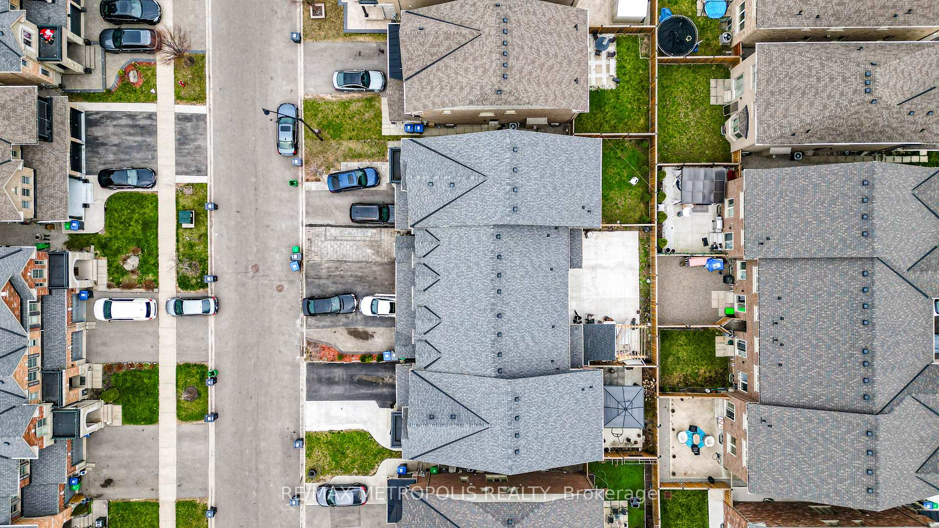 Photo 11 of 55 Pennycross Crescent, Brampton, Northwest Brampton — HOMEH