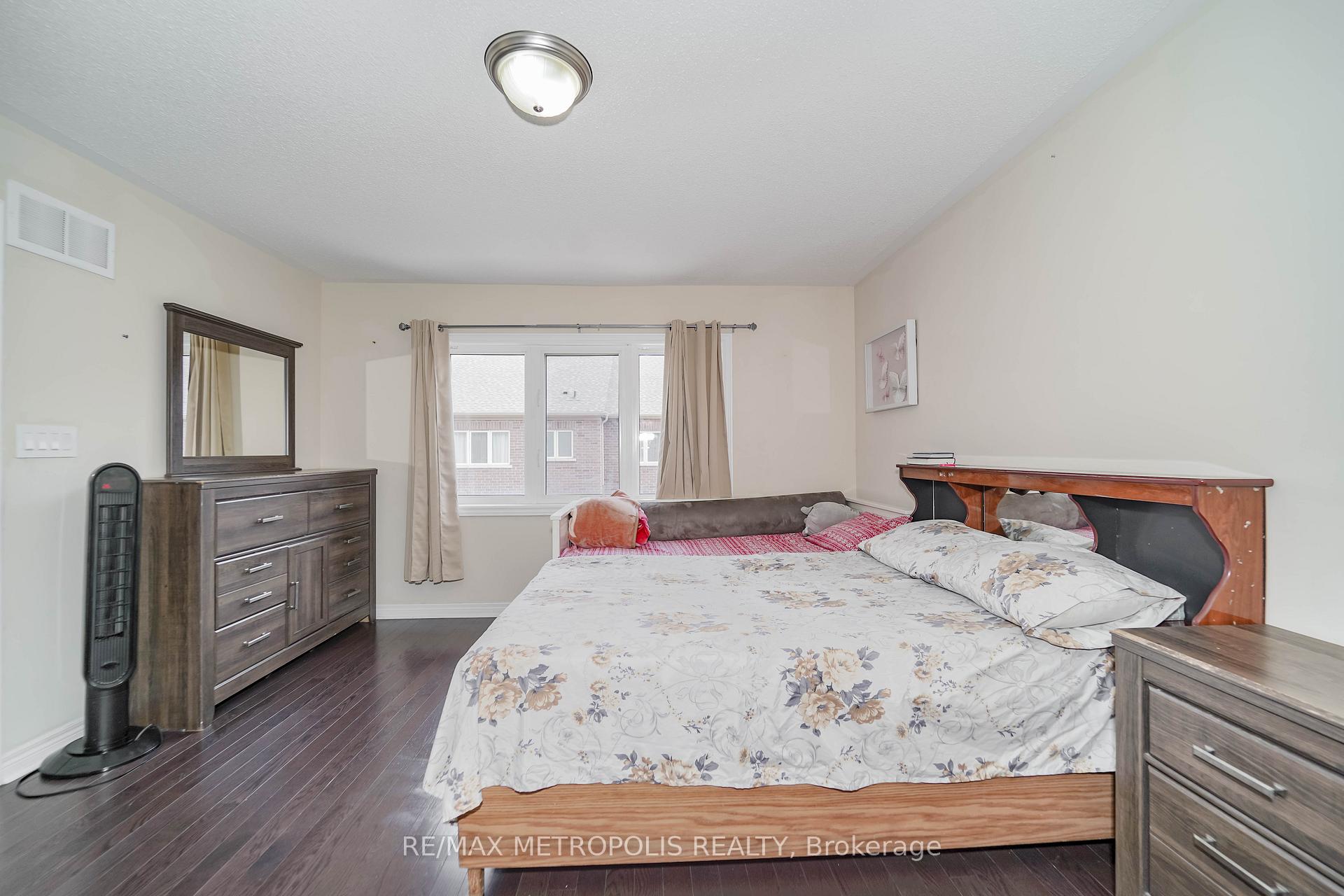Photo 48 of 55 Pennycross Crescent, Brampton, Northwest Brampton — HOMEH
