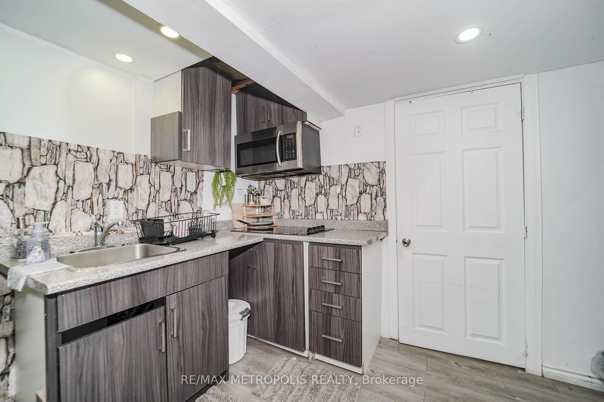 Photo 43 of 55 Pennycross Crescent, Brampton, Northwest Brampton — HOMEH