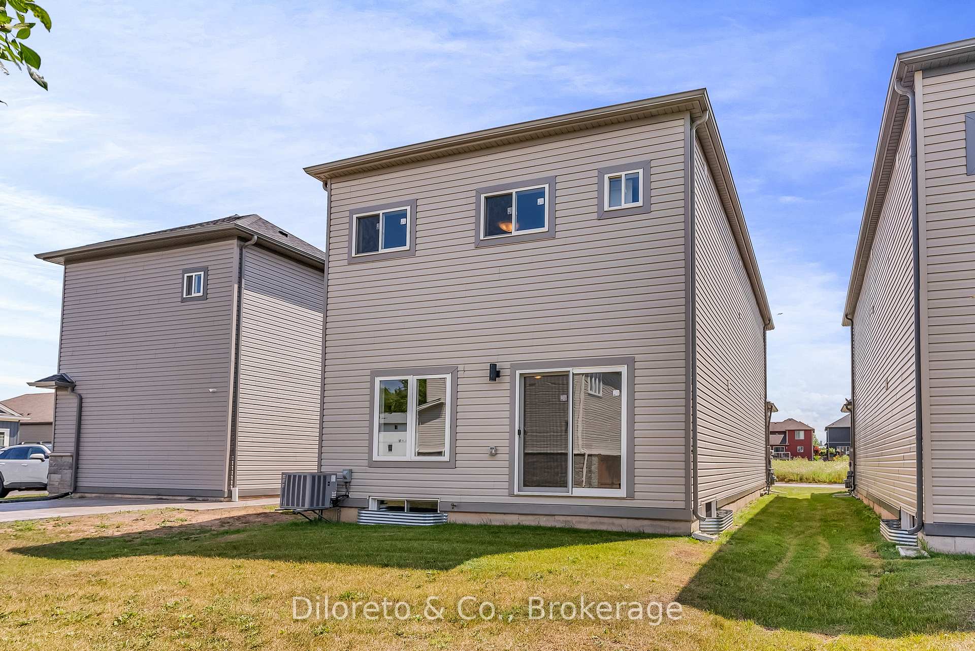 Photo 31 of 6 Bromley Drive, St. Catharines, Port Weller — HOMEH