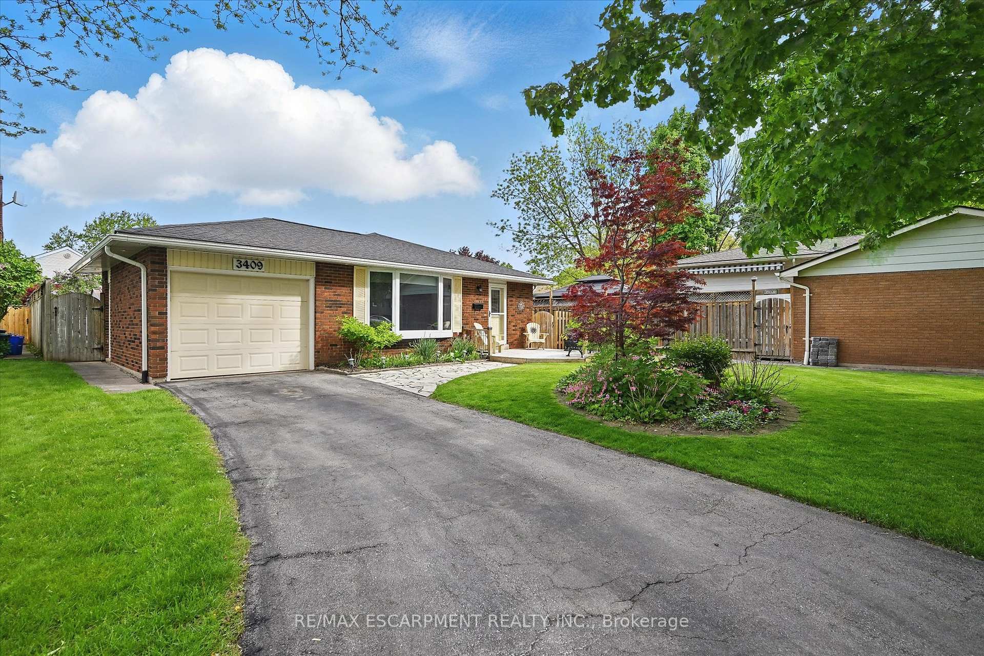 Photo 14 of 3409 Putter Place, Burlington, Roseland — HOMEH