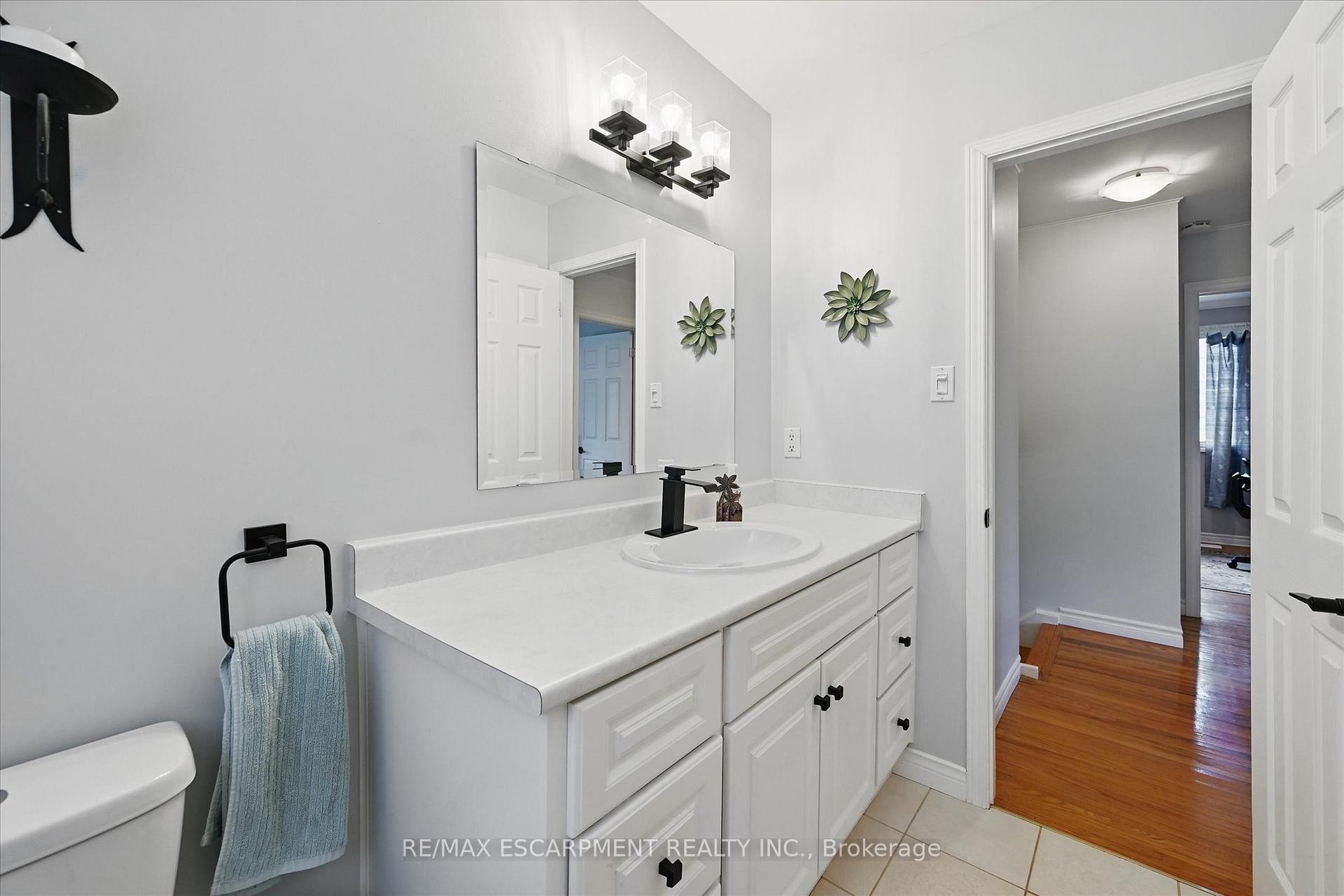 Photo 11 of 3409 Putter Place, Burlington, Roseland — HOMEH