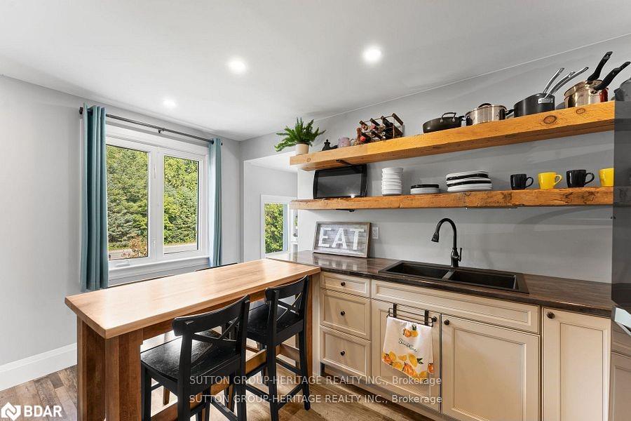 Photo 9 of 3660 Baldwick Lane, Springwater, Rural Springwater — HOMEH