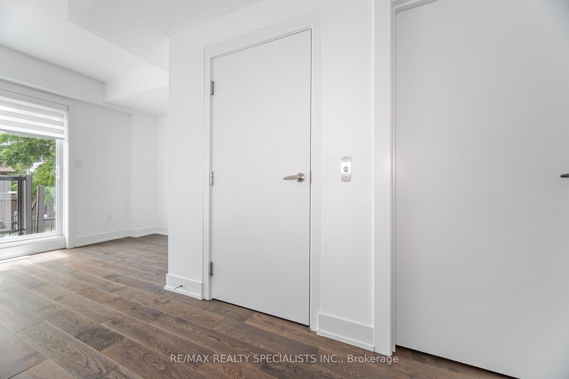 Photo 5 of Unit Unit 3, 1 Hartman Avenue, Vaughan, Islington Woods — HOMEH