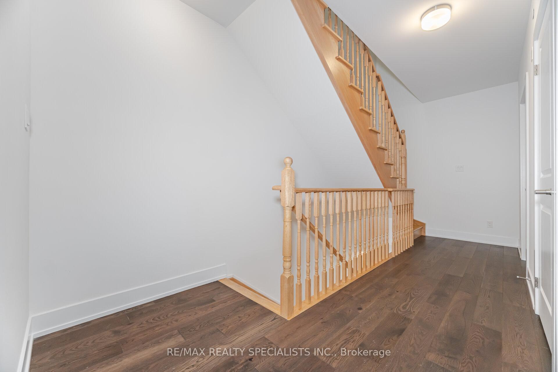 Photo 19 of Unit Unit 3, 1 Hartman Avenue, Vaughan, Islington Woods — HOMEH