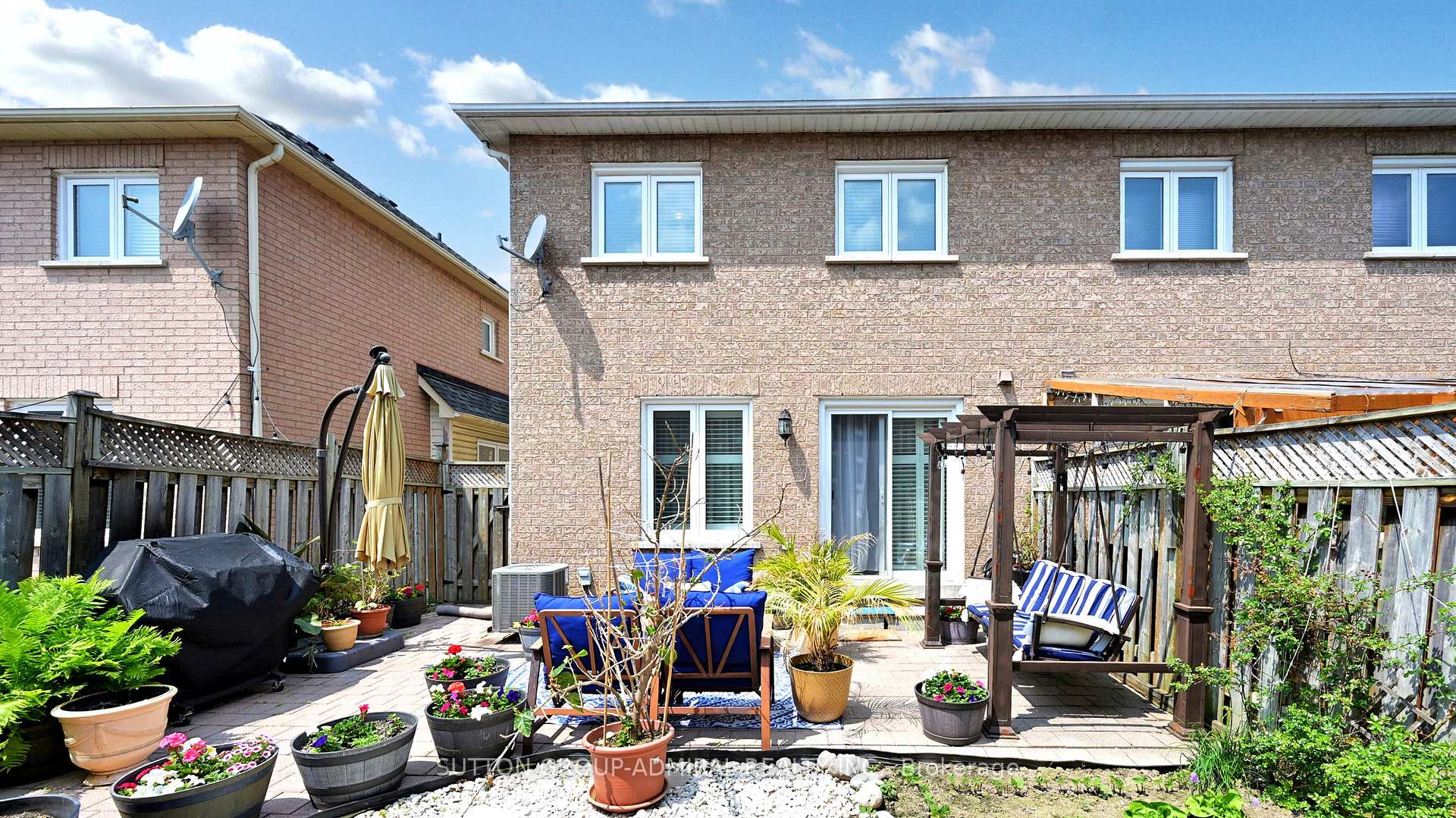 Photo 29 of 7 Rockview Gardens, Vaughan, Concord — HOMEH