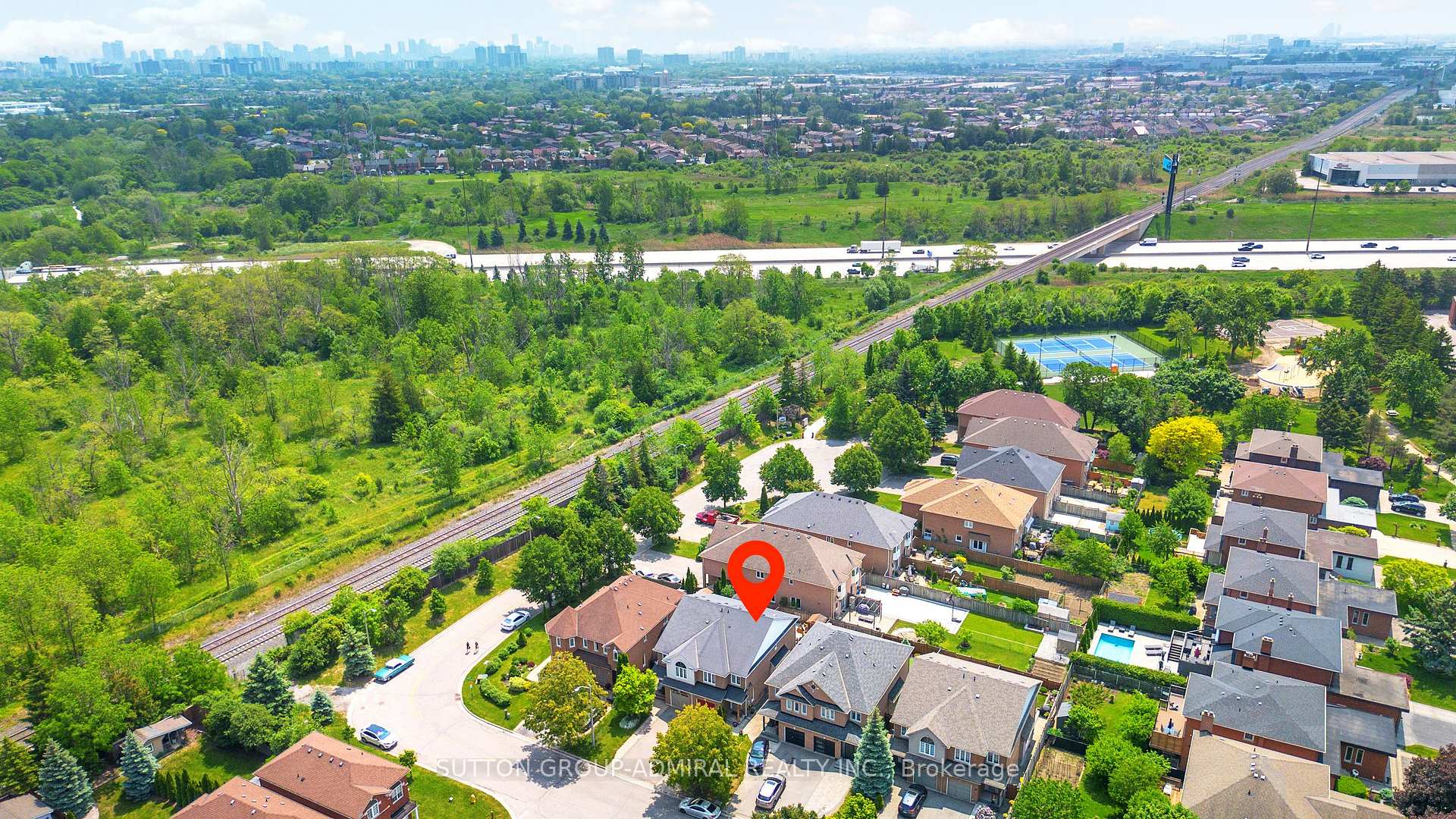 Photo 27 of 7 Rockview Gardens, Vaughan, Concord — HOMEH