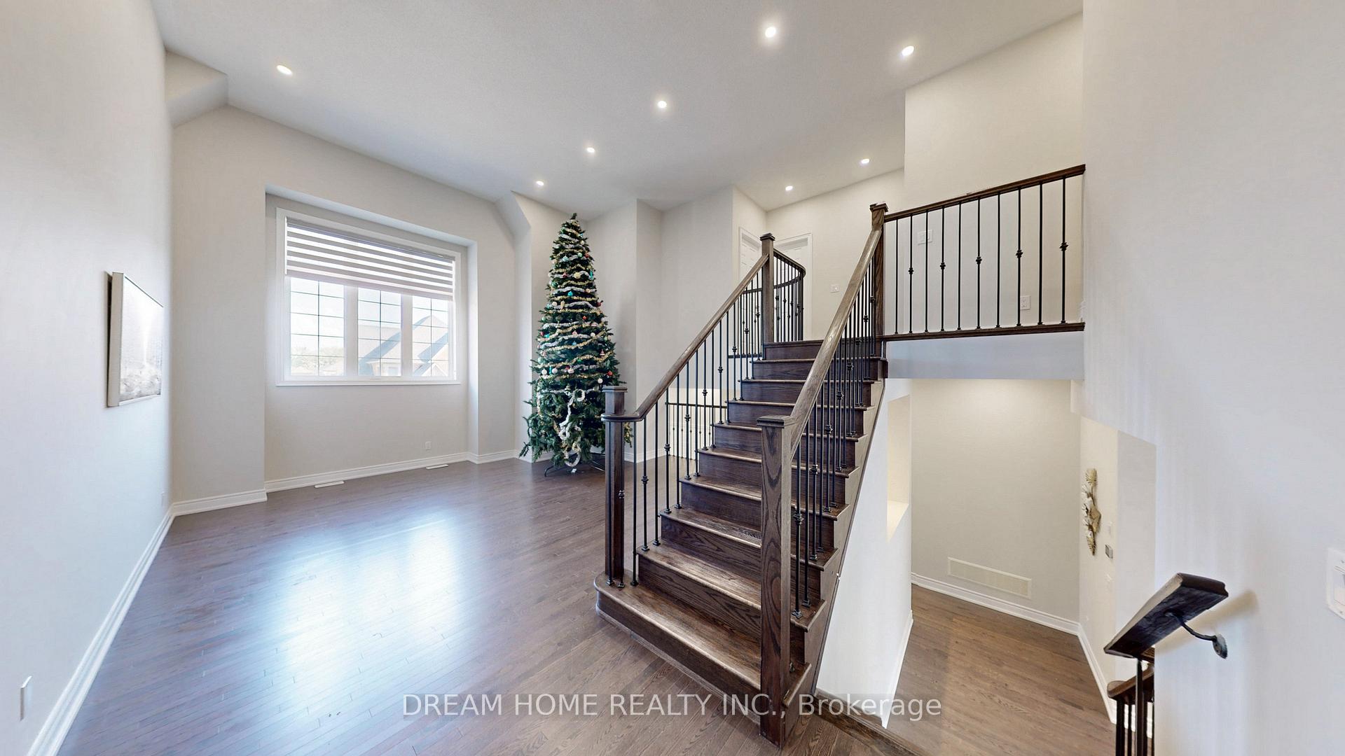Photo 22 of 69 Blenheim Circle, Whitby, Rural Whitby — HOMEH
