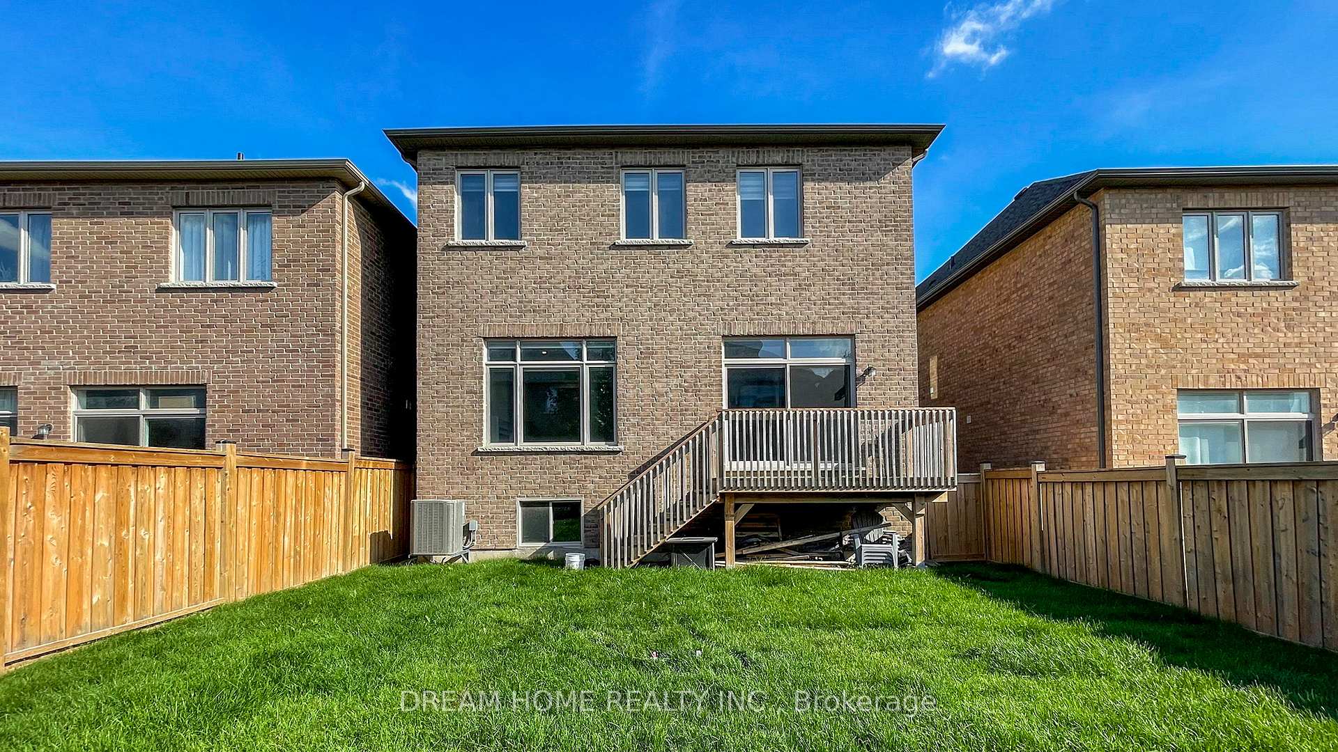 Photo 34 of 69 Blenheim Circle, Whitby, Rural Whitby — HOMEH
