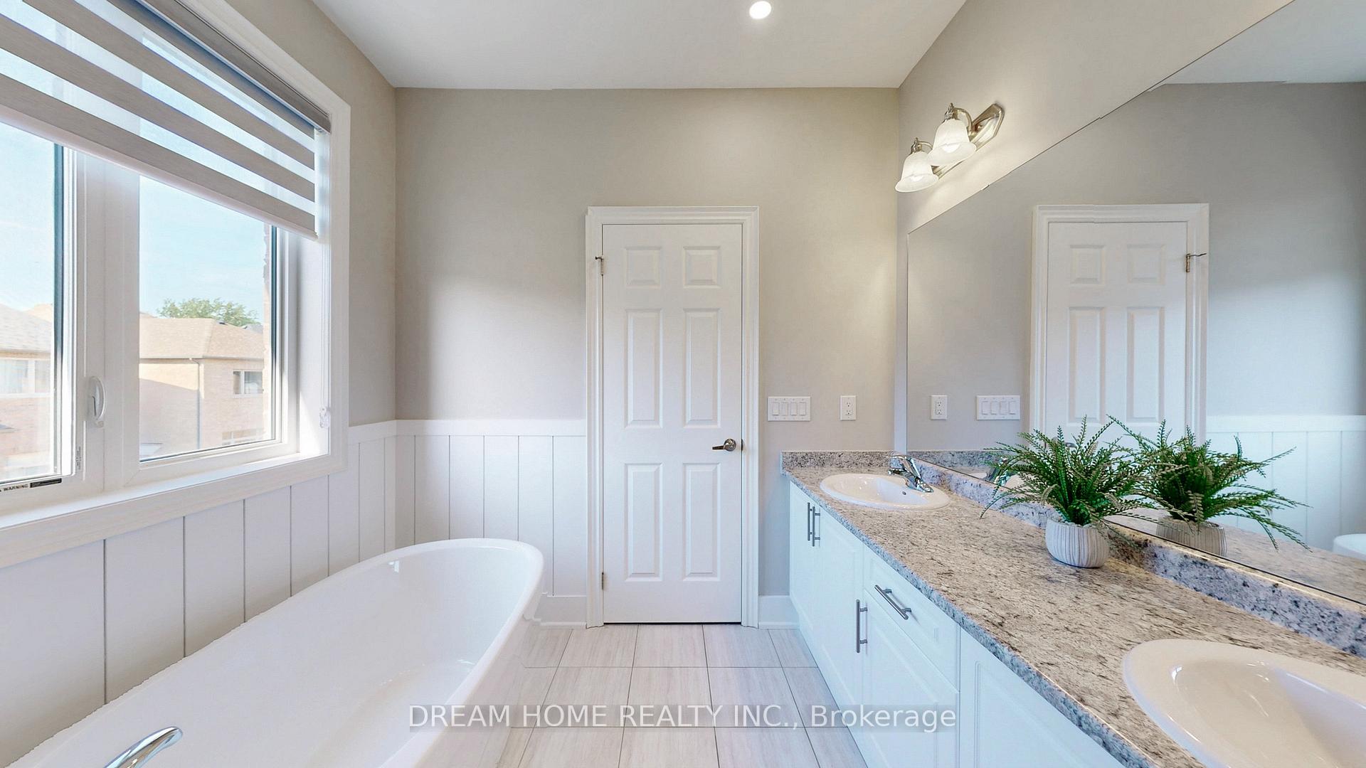 Photo 44 of 69 Blenheim Circle, Whitby, Rural Whitby — HOMEH