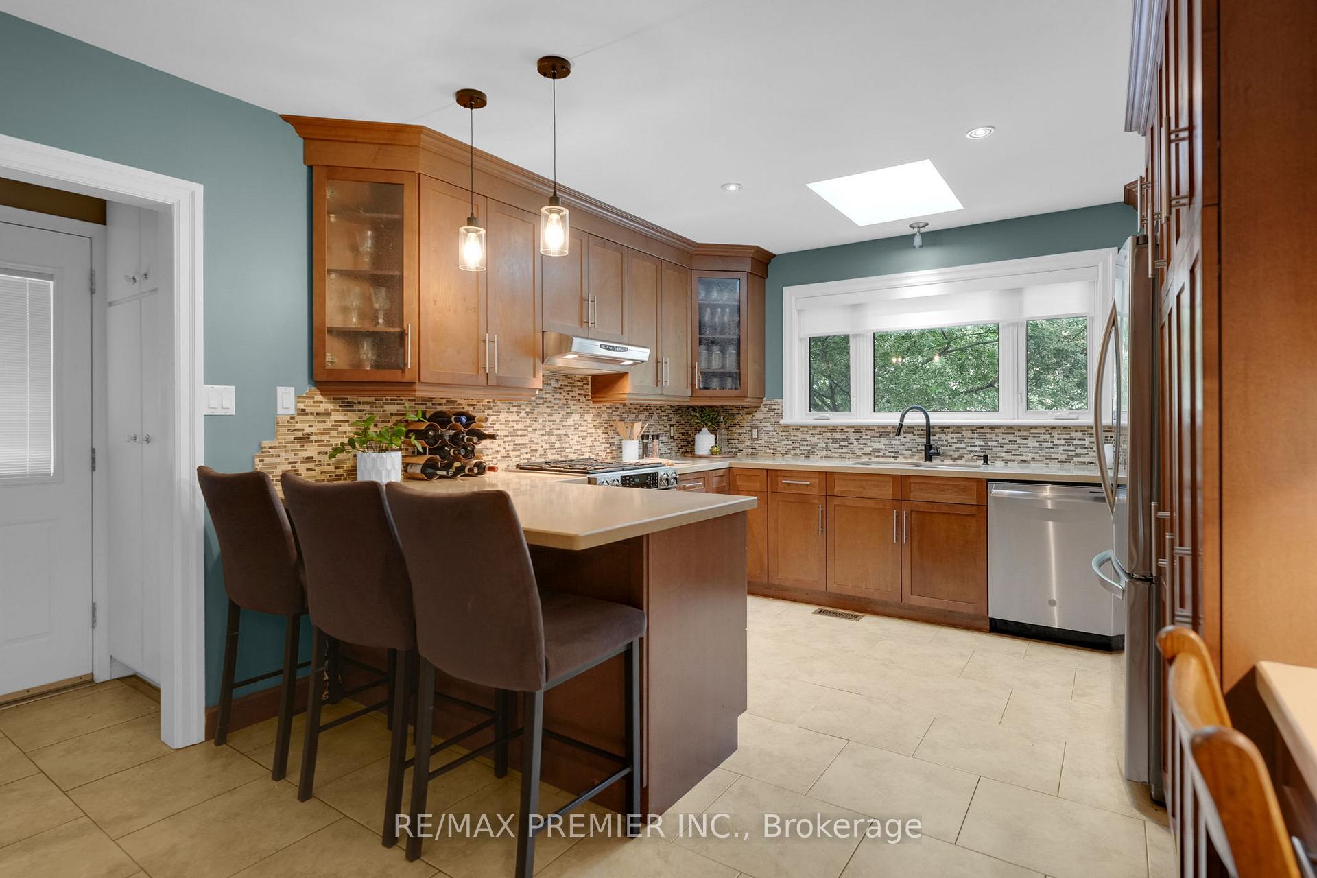 Photo 27 of 42 Windridge Drive, Markham, Bullock — HOMEH