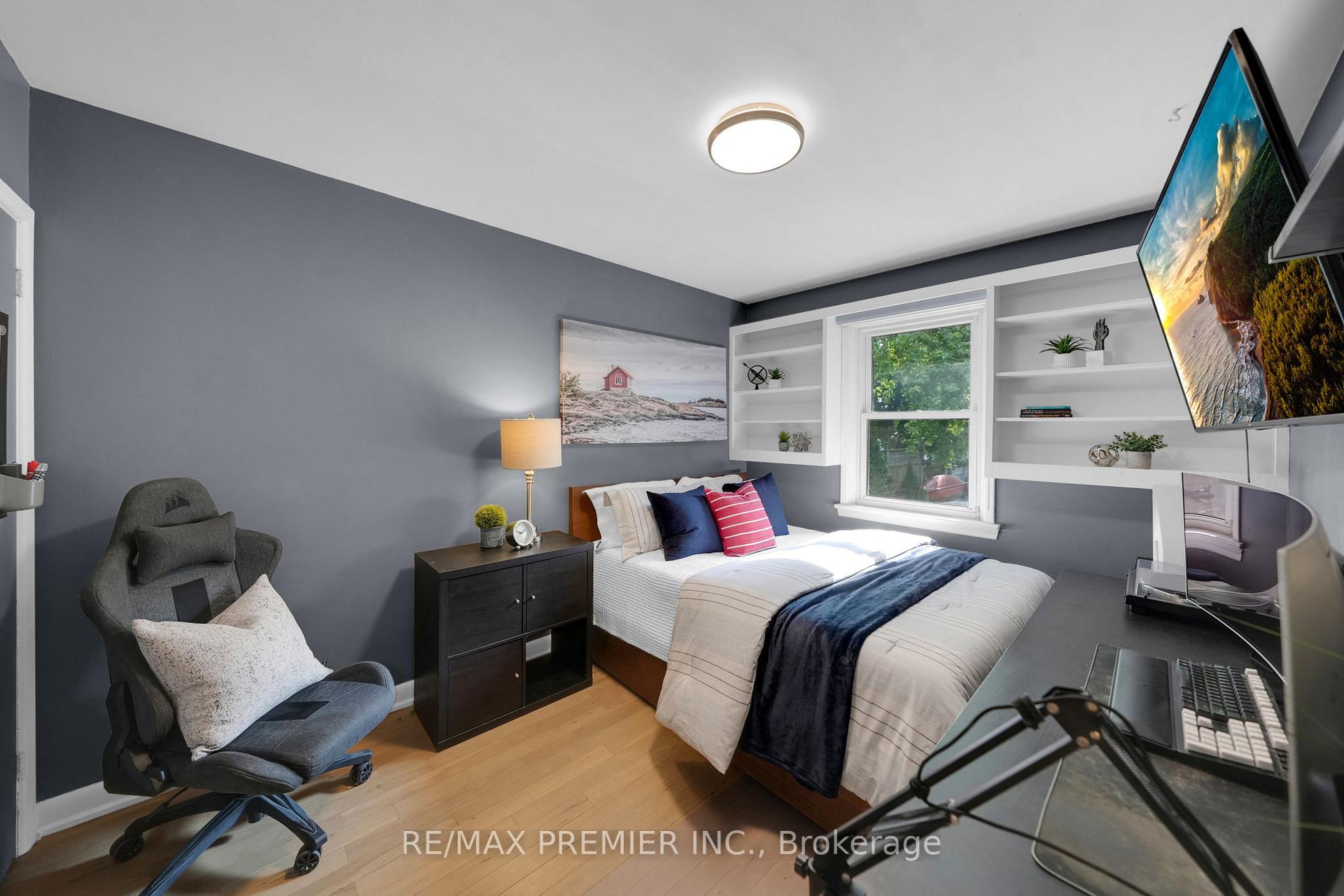 Photo 41 of 42 Windridge Drive, Markham, Bullock — HOMEH