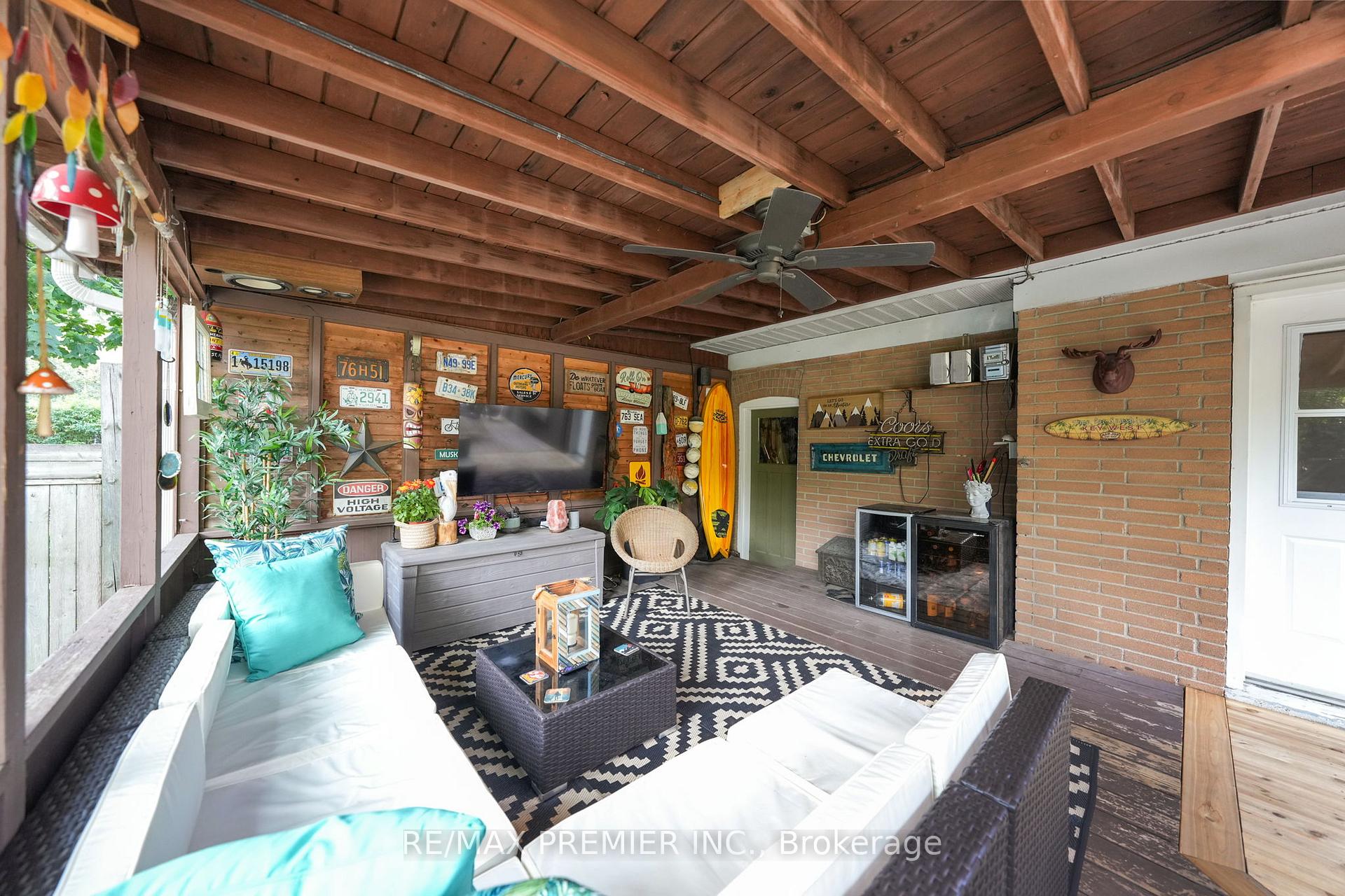Photo 28 of 42 Windridge Drive, Markham, Bullock — HOMEH