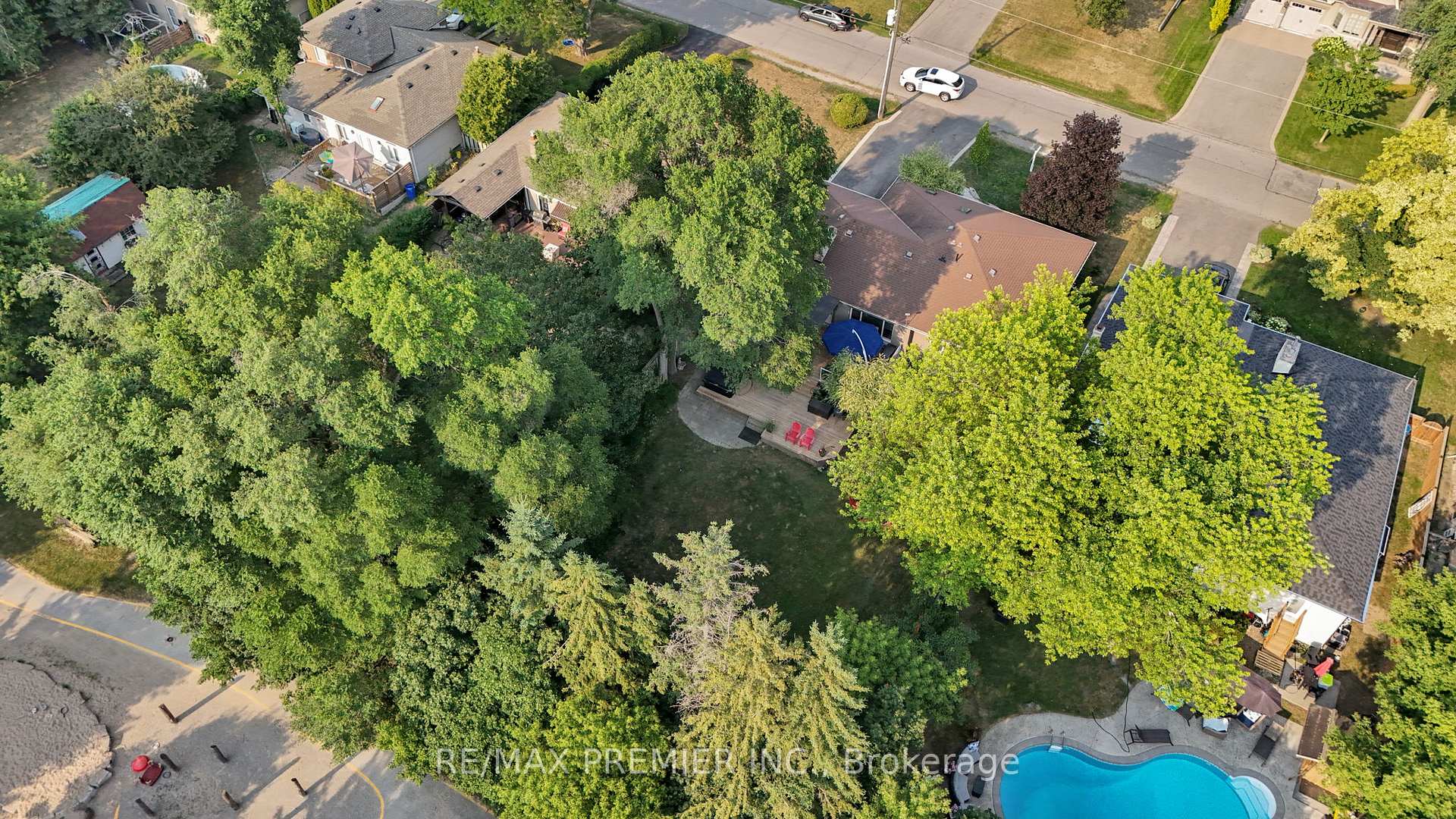 Photo 43 of 42 Windridge Drive, Markham, Bullock — HOMEH