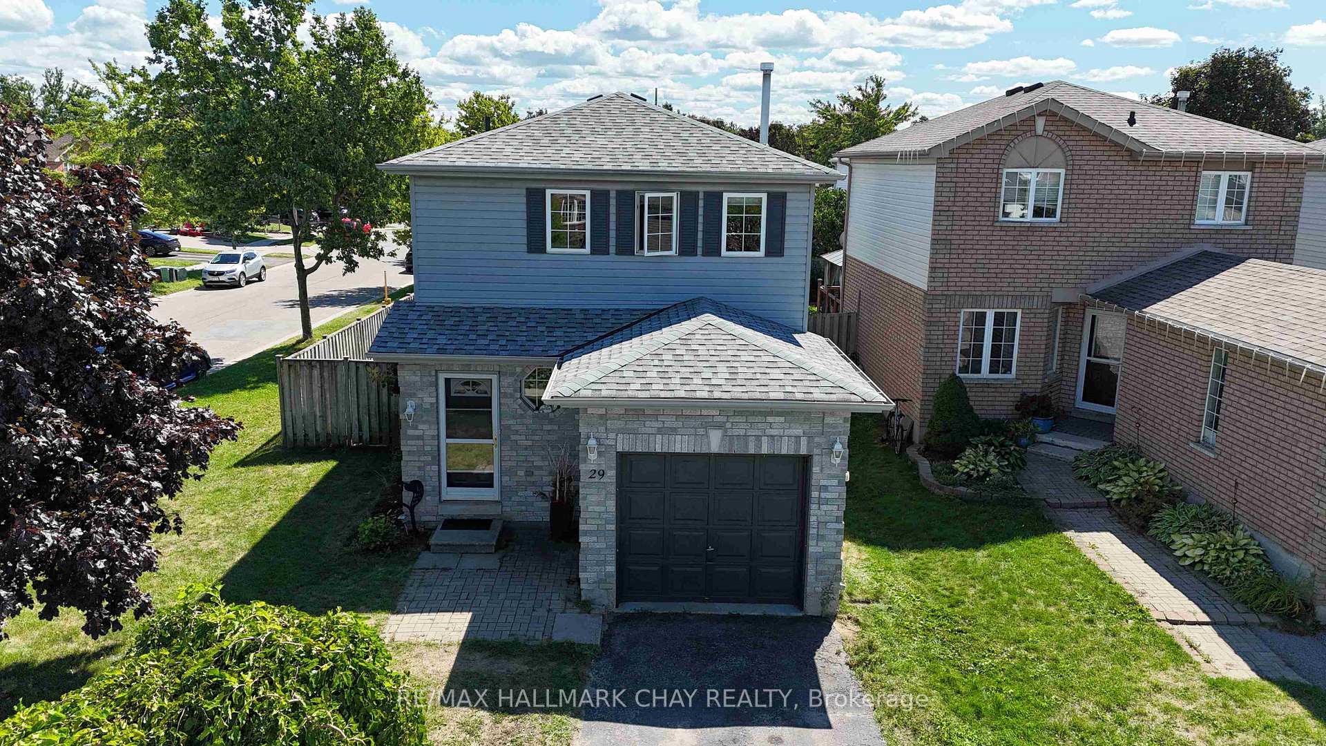 Photo 1 of 29 Charleson Drive, Barrie, Holly — HOMEH
