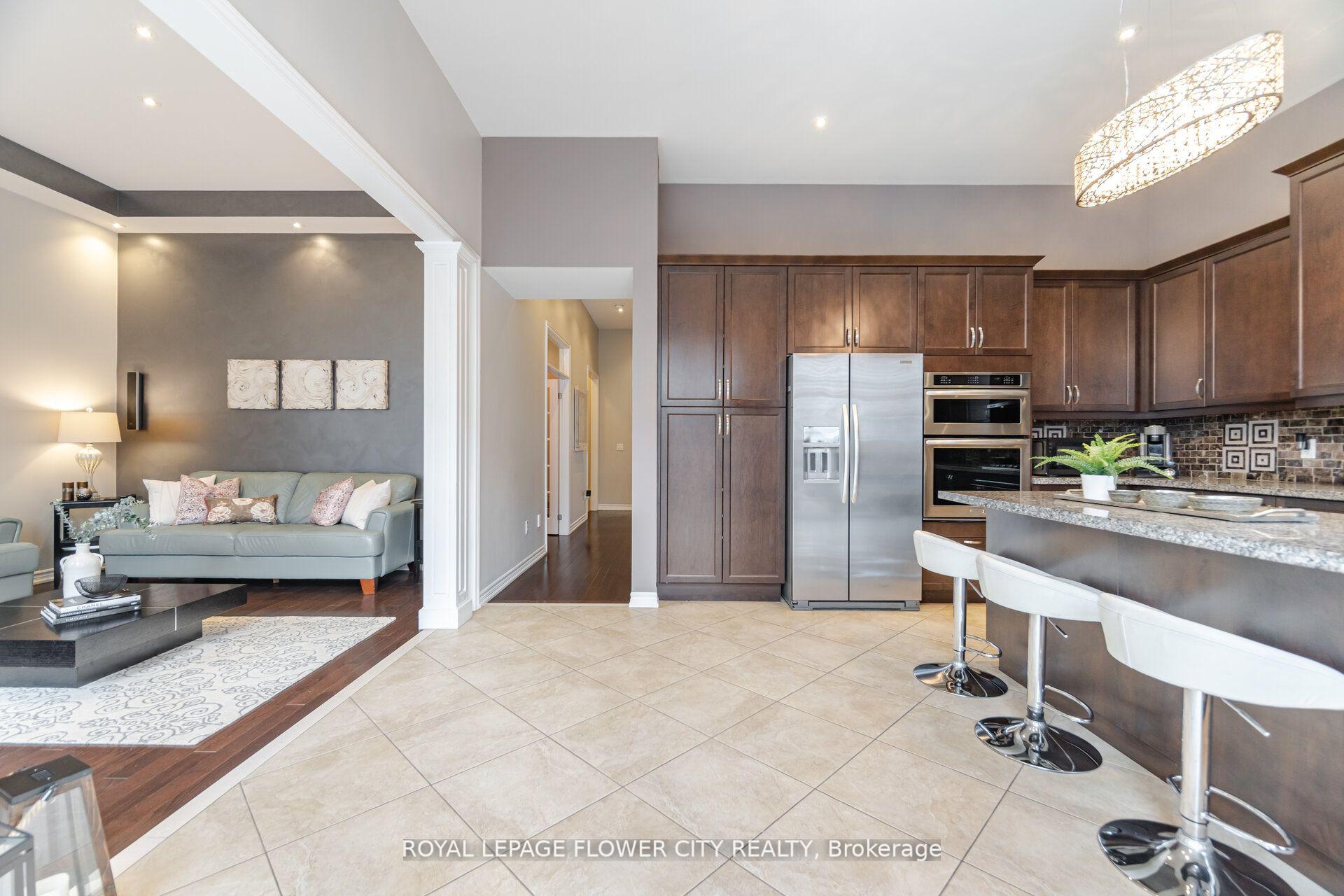 Photo 32 of 51 Mountain Ridge Road, Brampton, Bram West — HOMEH