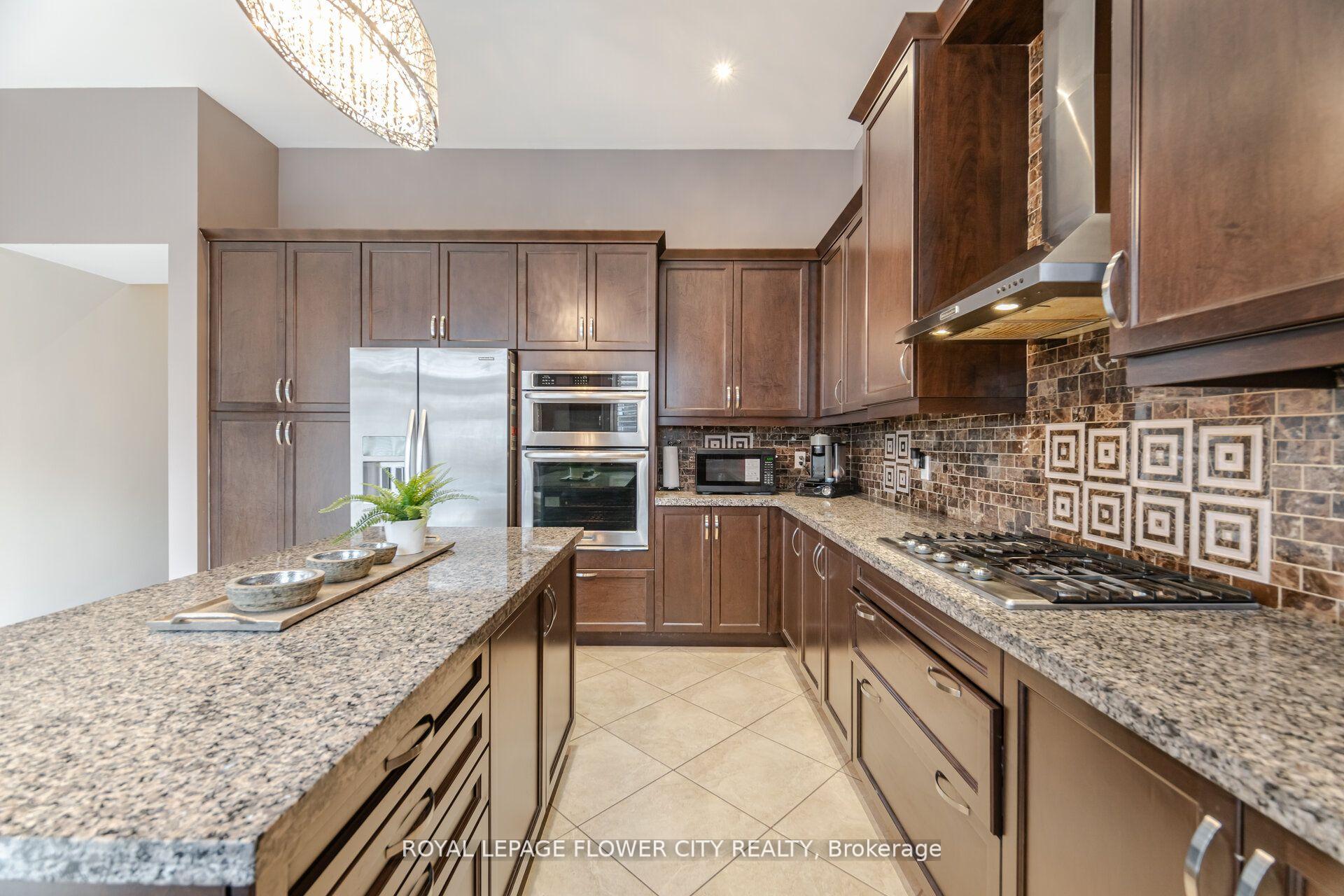 Photo 40 of 51 Mountain Ridge Road, Brampton, Bram West — HOMEH