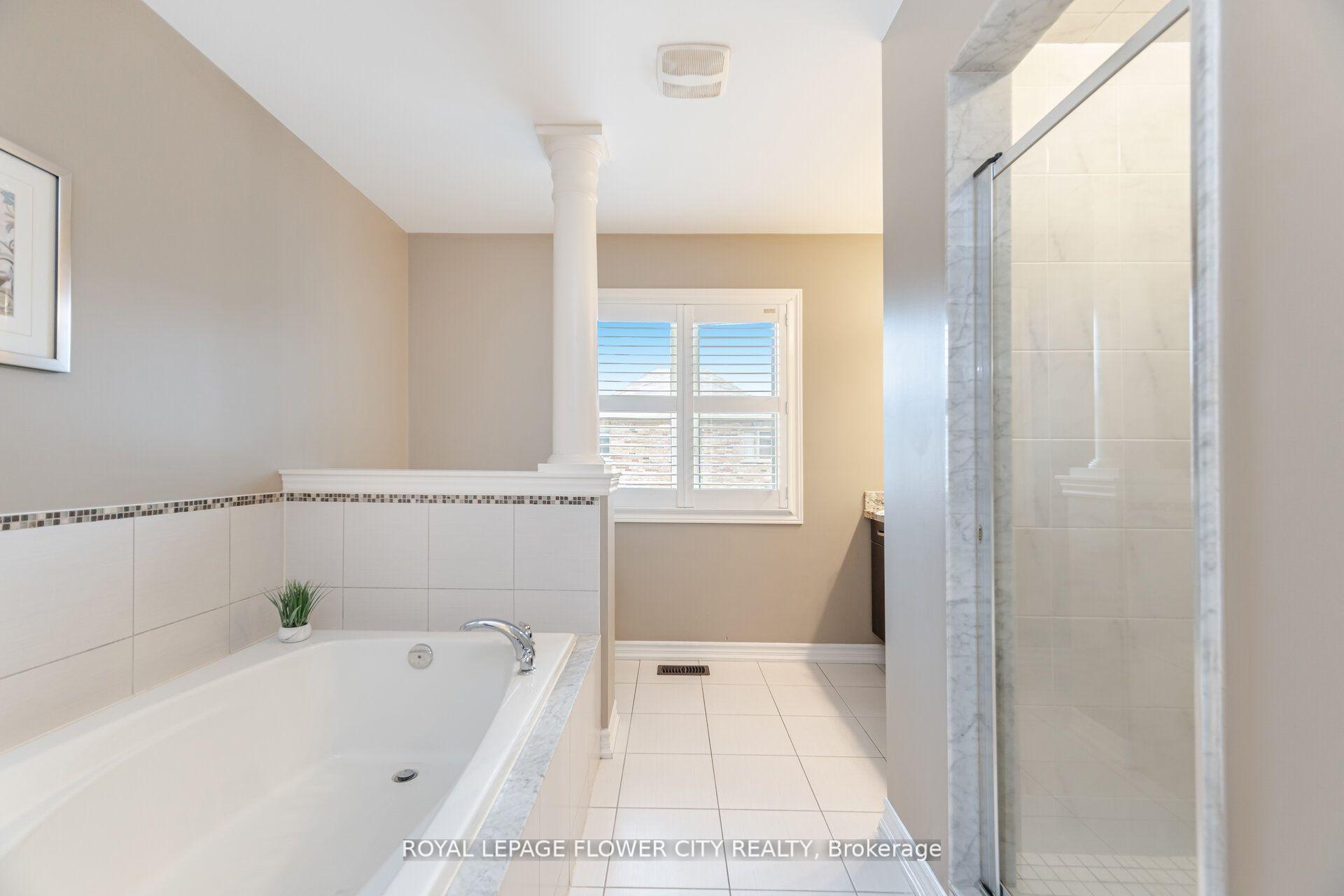 Photo 18 of 51 Mountain Ridge Road, Brampton, Bram West — HOMEH