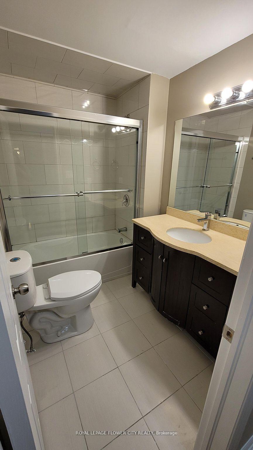 Photo 37 of 51 Mountain Ridge Road, Brampton, Bram West — HOMEH