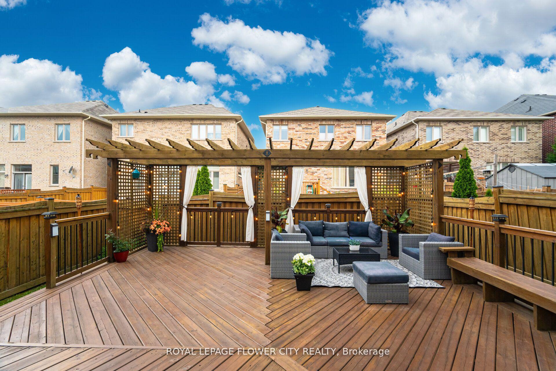 Photo 42 of 51 Mountain Ridge Road, Brampton, Bram West — HOMEH