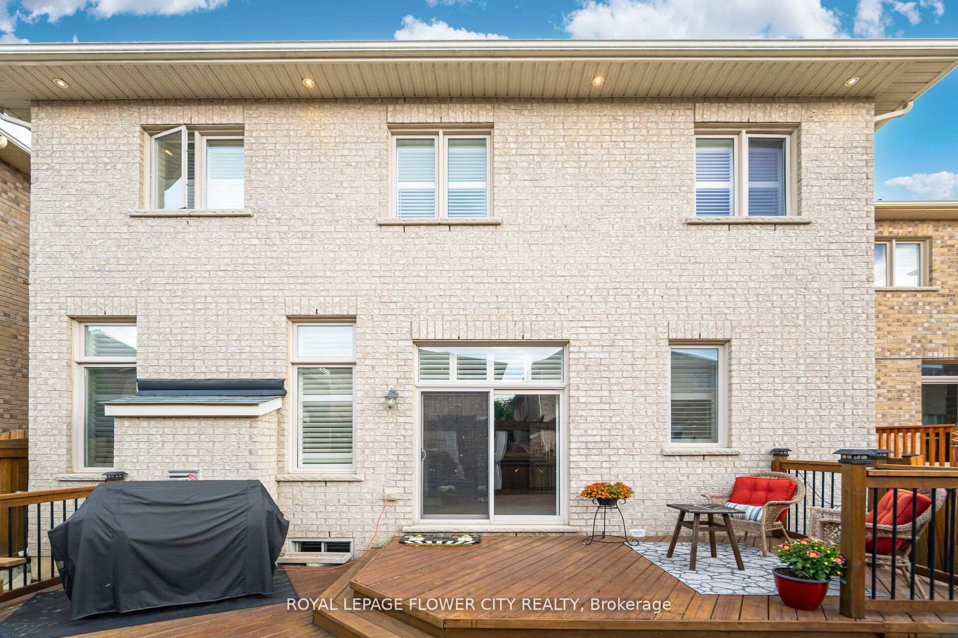 Photo 29 of 51 Mountain Ridge Road, Brampton, Bram West — HOMEH