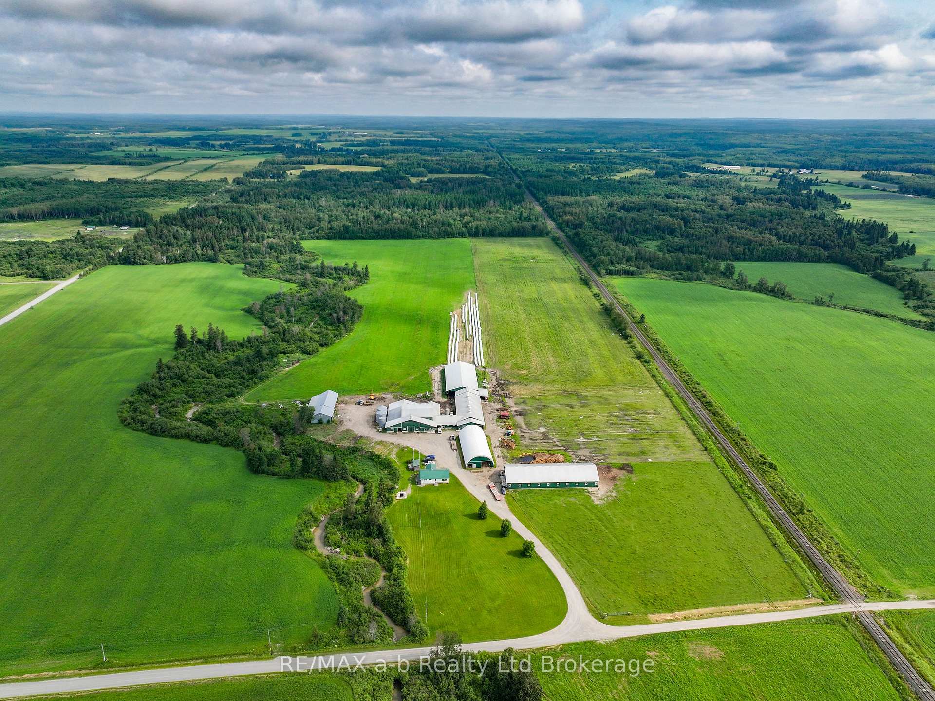 Photo 5 of 407197 Road 2, Englehart, Central Timiskaming — HOMEH