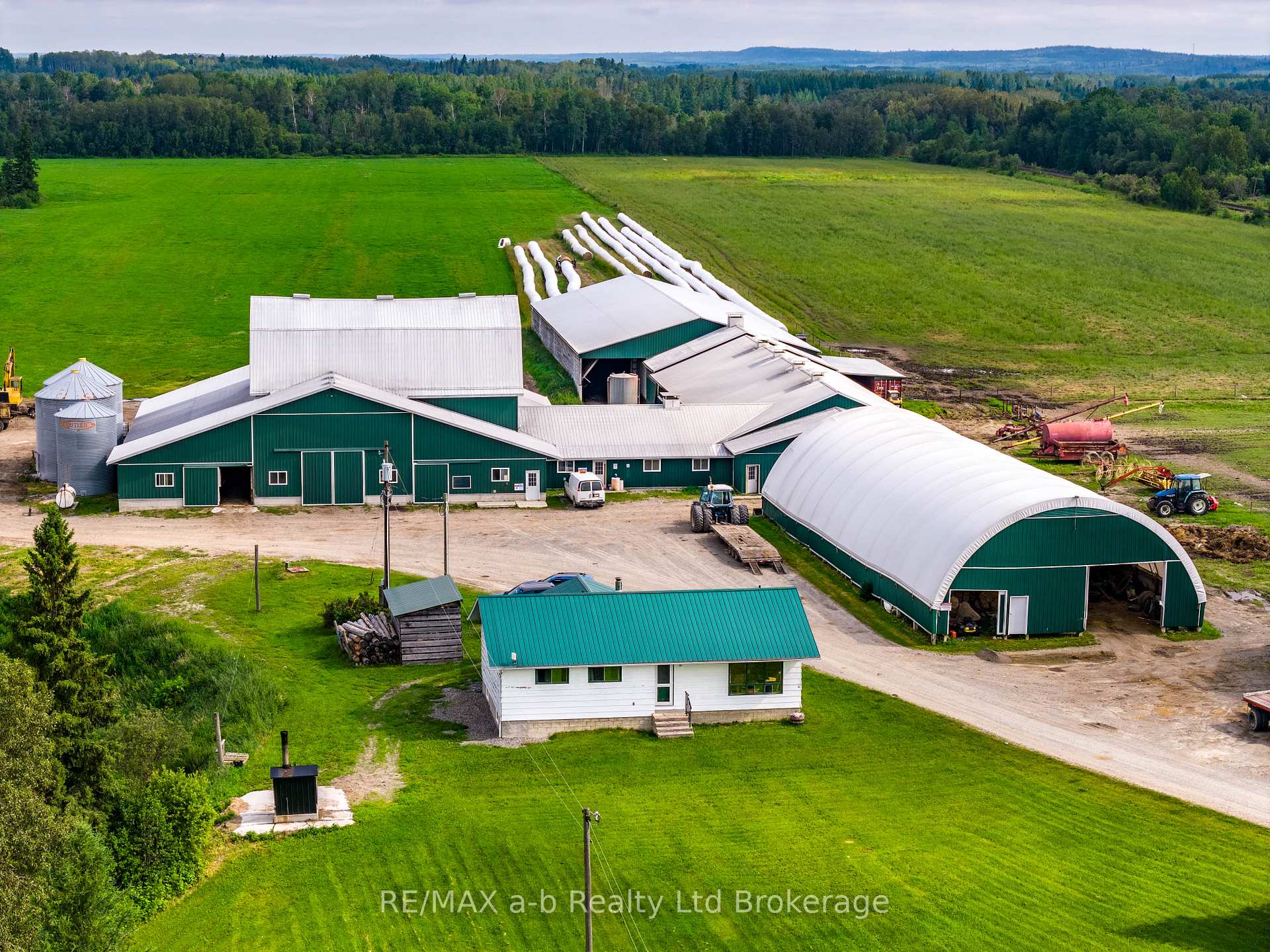 Photo 4 of 407197 Road 2, Englehart, Central Timiskaming — HOMEH