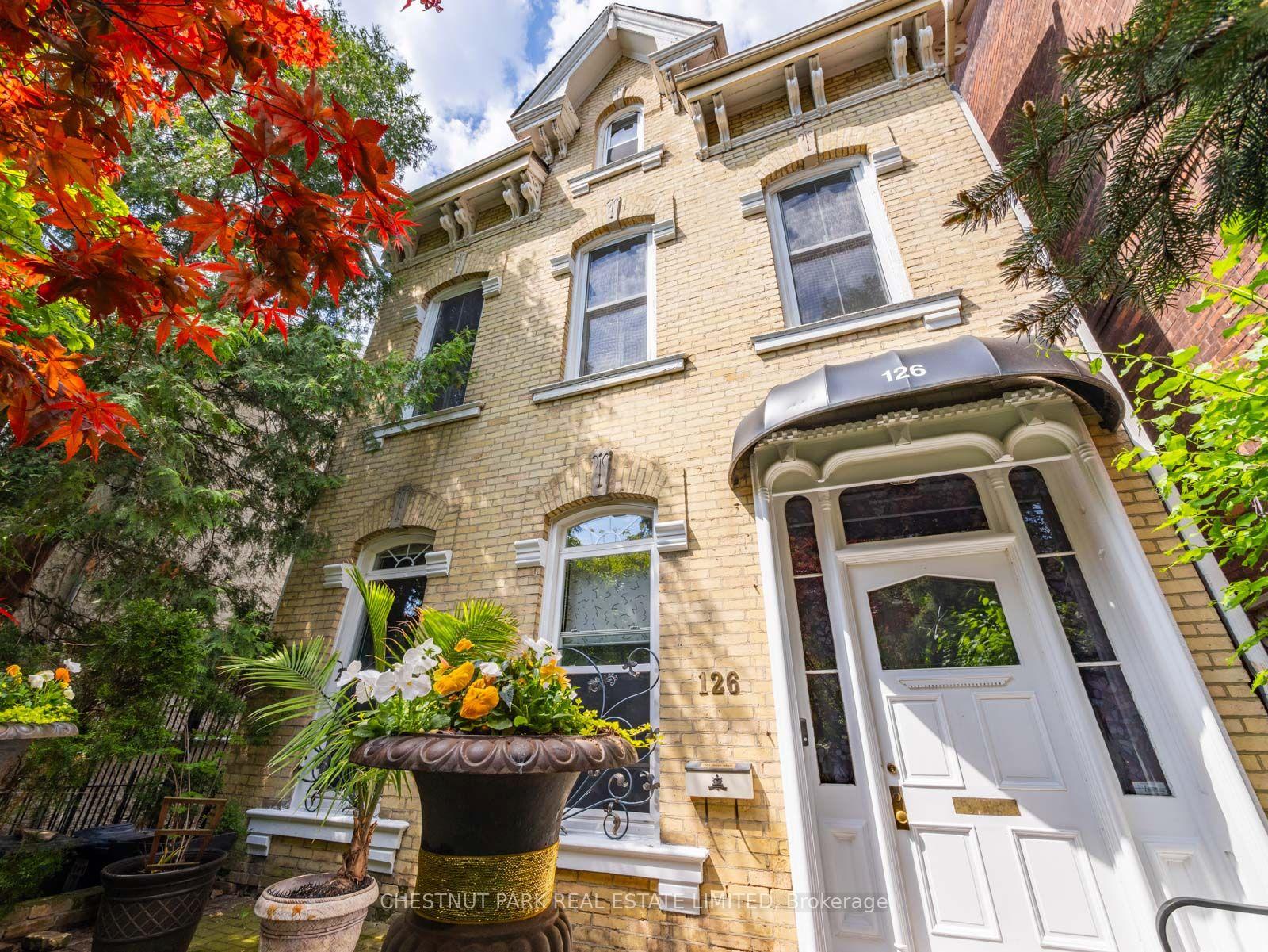Photo 2 of 126 Seaton Street, Toronto, Moss Park — HOMEH