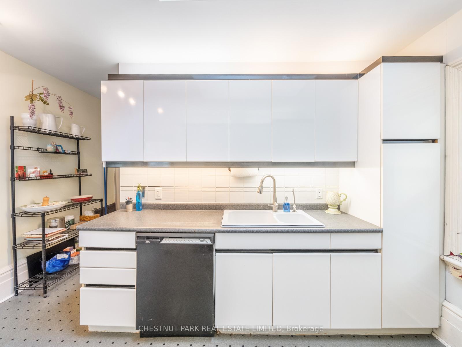 Photo 14 of 126 Seaton Street, Toronto, Moss Park — HOMEH