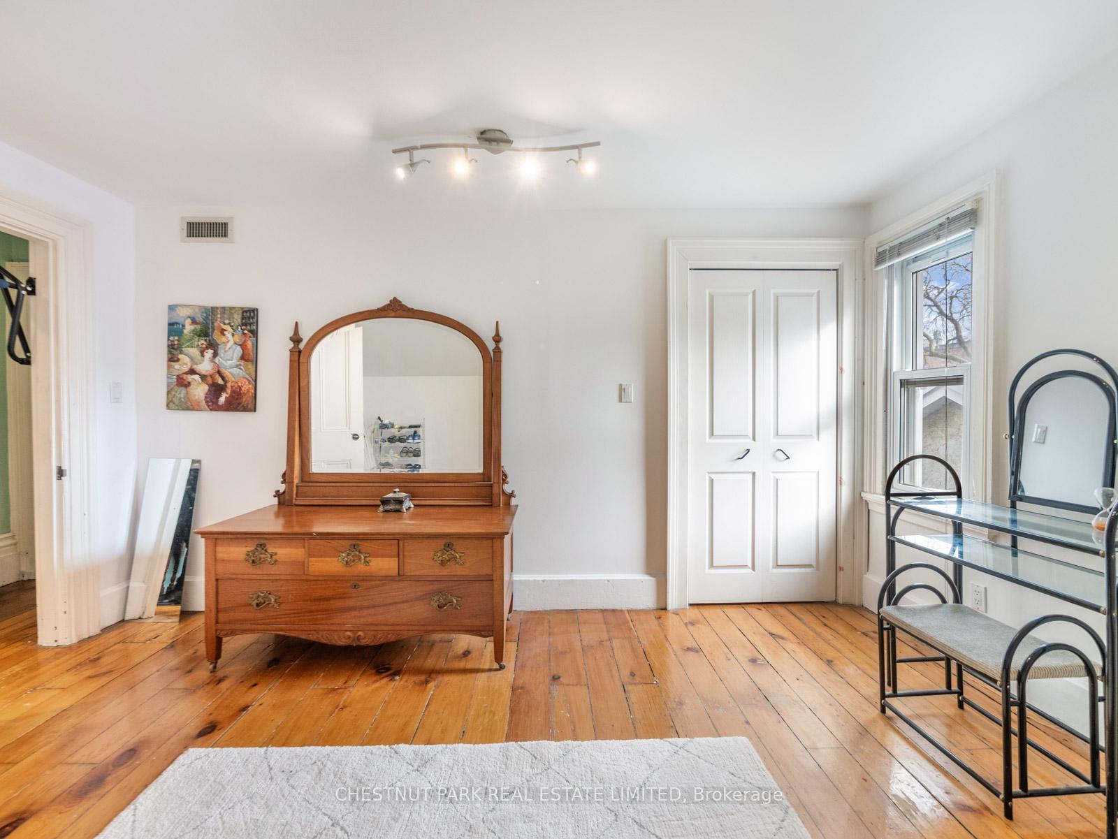 Photo 31 of 126 Seaton Street, Toronto, Moss Park — HOMEH