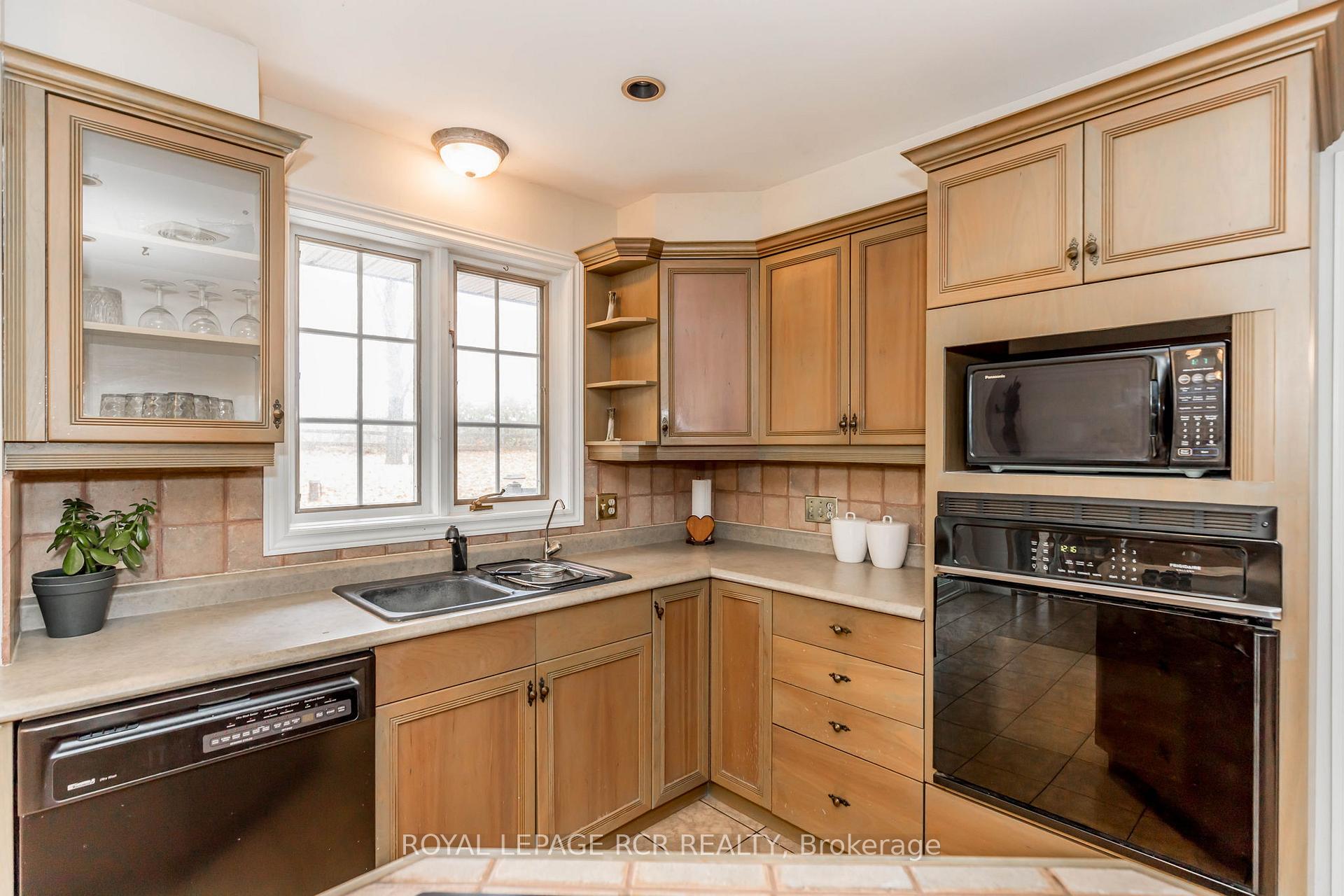Photo 6 of 2100 Davis Drive W, King, Rural King — HOMEH