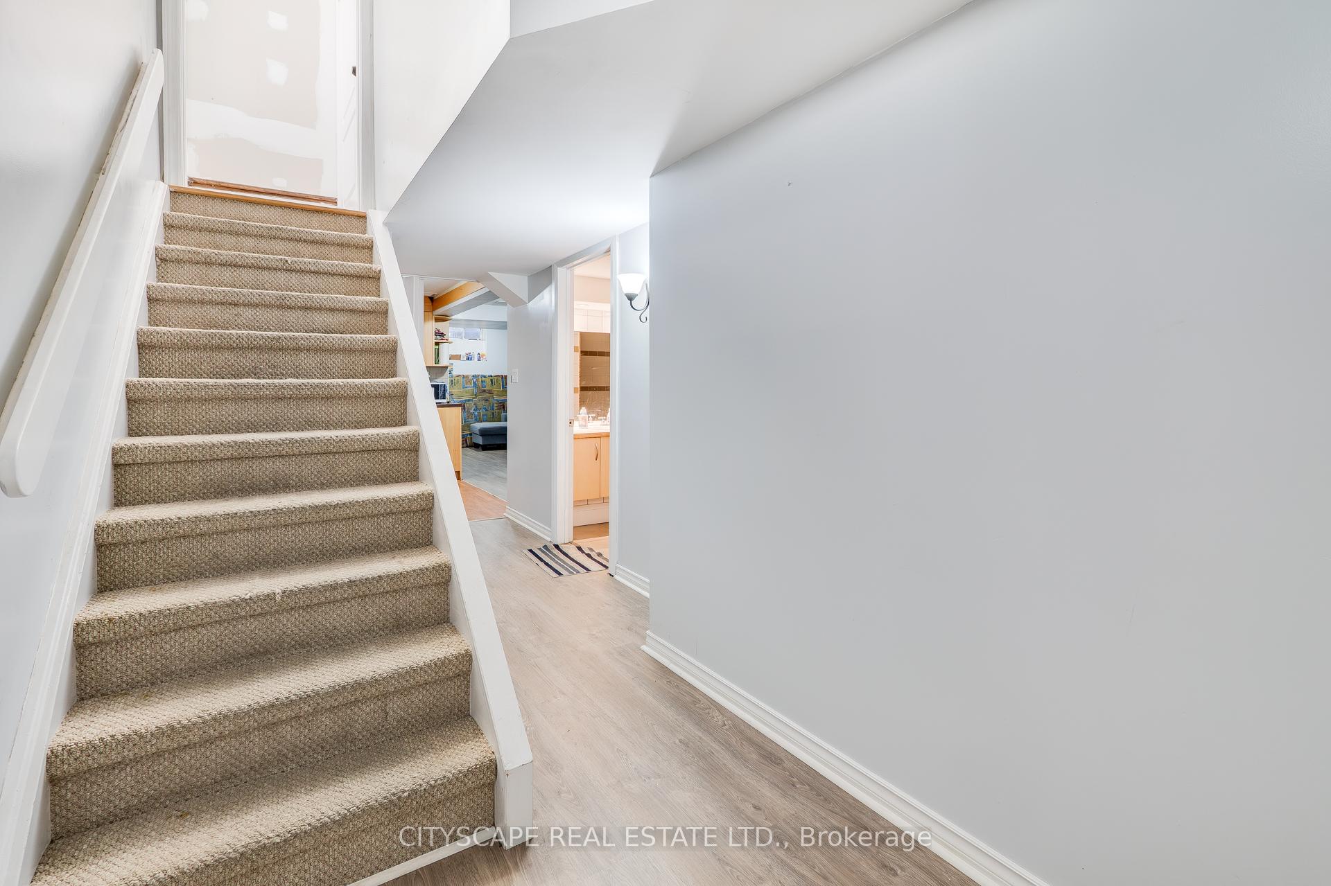 Photo 35 of 6 Dewridge Court E, Brampton, Sandringham-Wellington — HOMEH