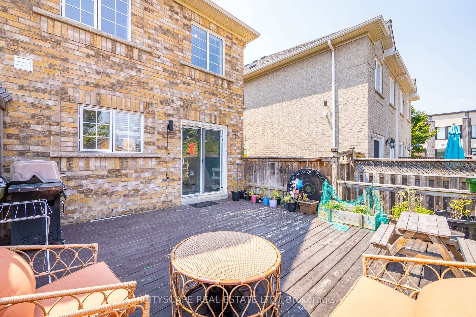 Photo 37 of 6 Dewridge Court E, Brampton, Sandringham-Wellington — HOMEH