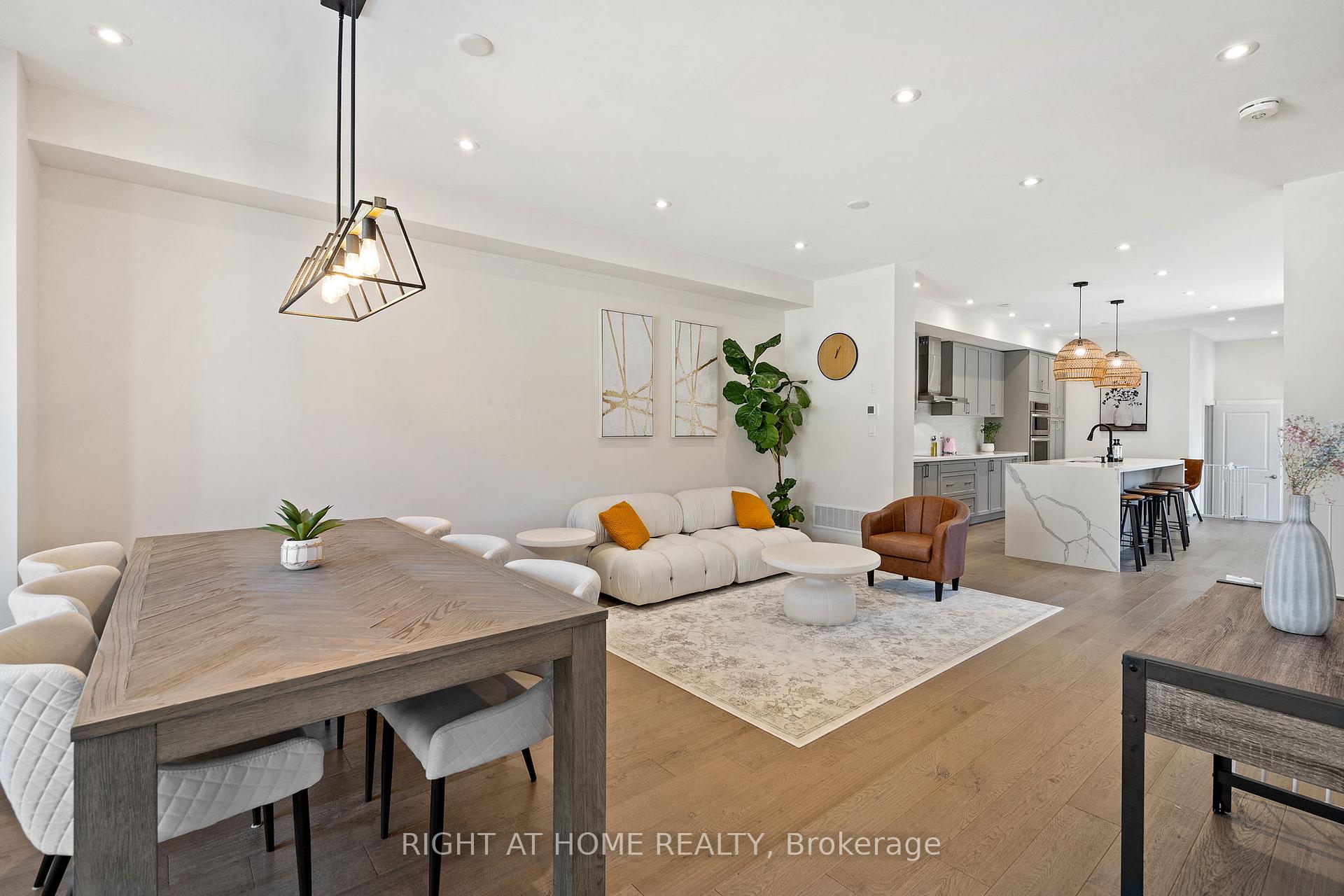 Photo 10 of 15 Sugarberry Avenue, Markham, Cornell — HOMEH