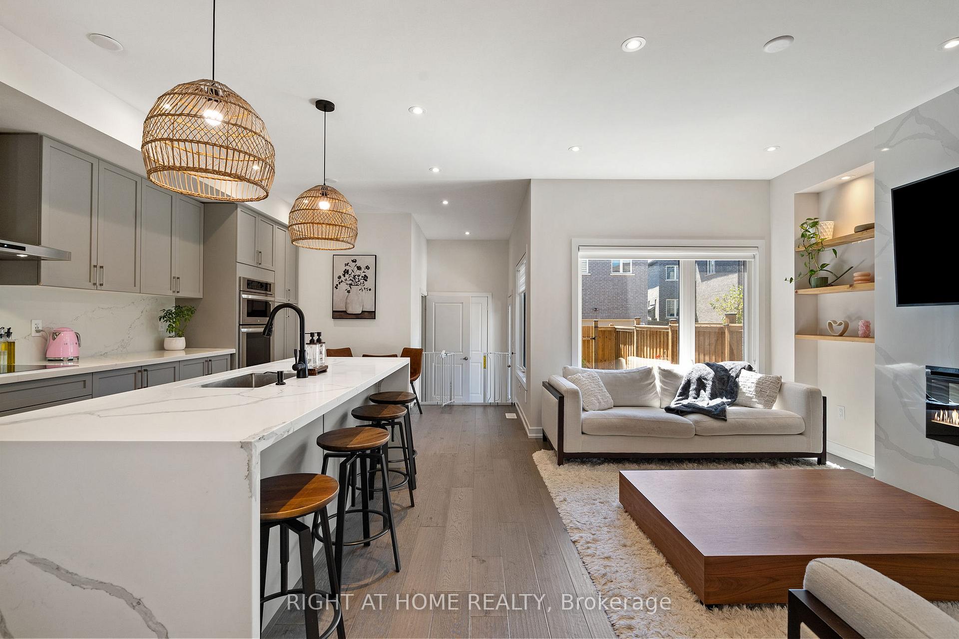 Photo 6 of 15 Sugarberry Avenue, Markham, Cornell — HOMEH