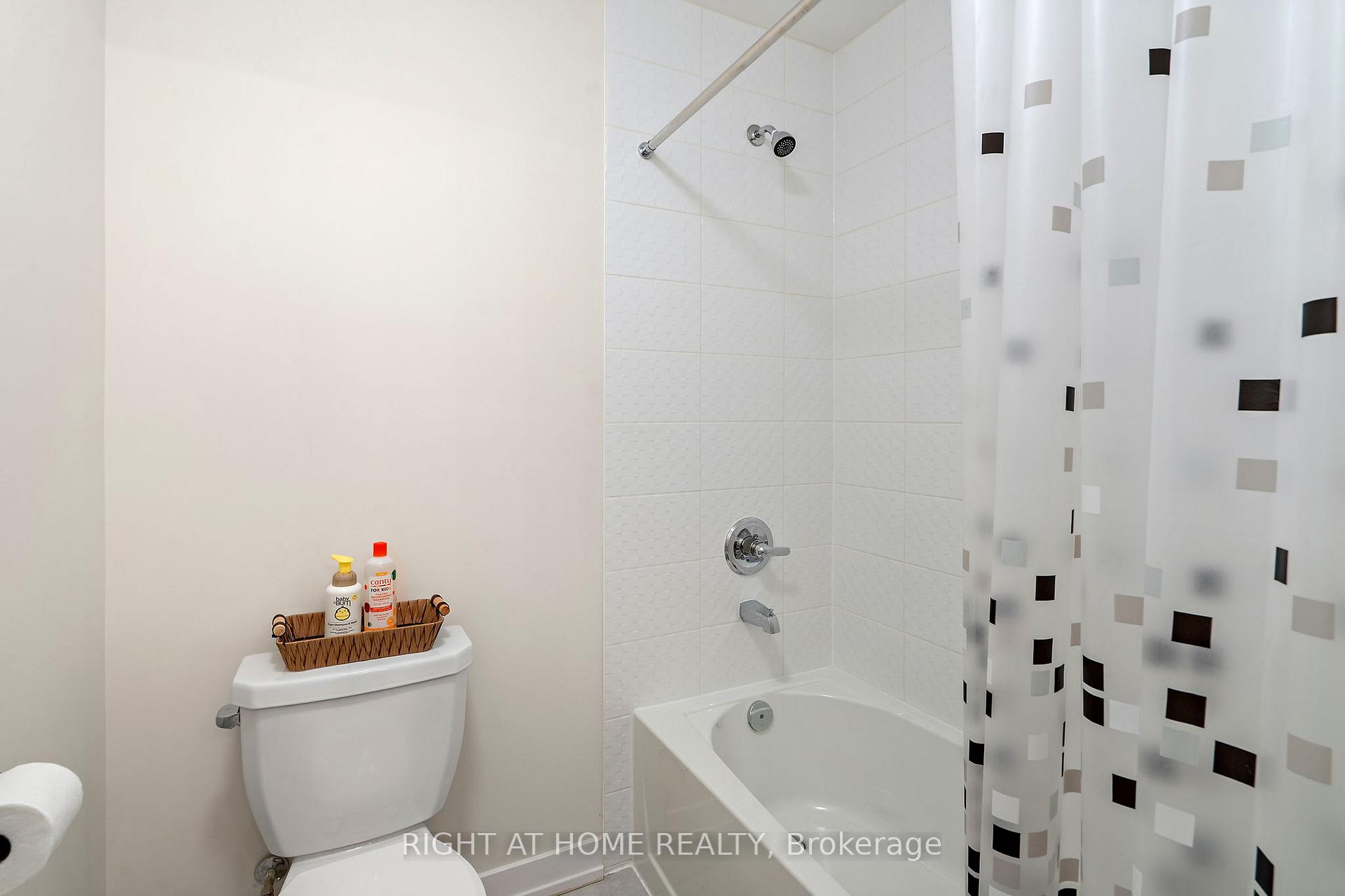 Photo 35 of 15 Sugarberry Avenue, Markham, Cornell — HOMEH