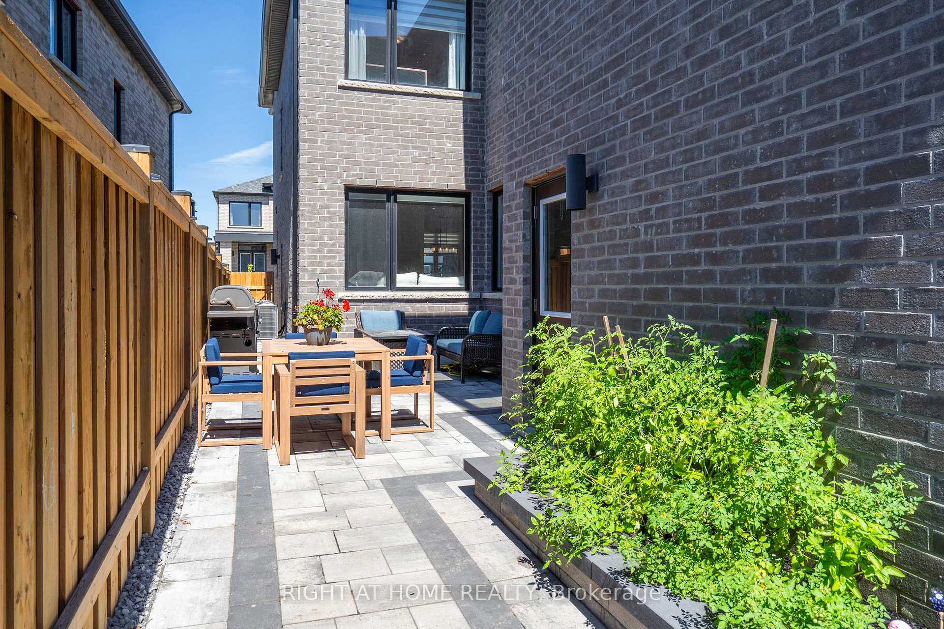 Photo 42 of 15 Sugarberry Avenue, Markham, Cornell — HOMEH